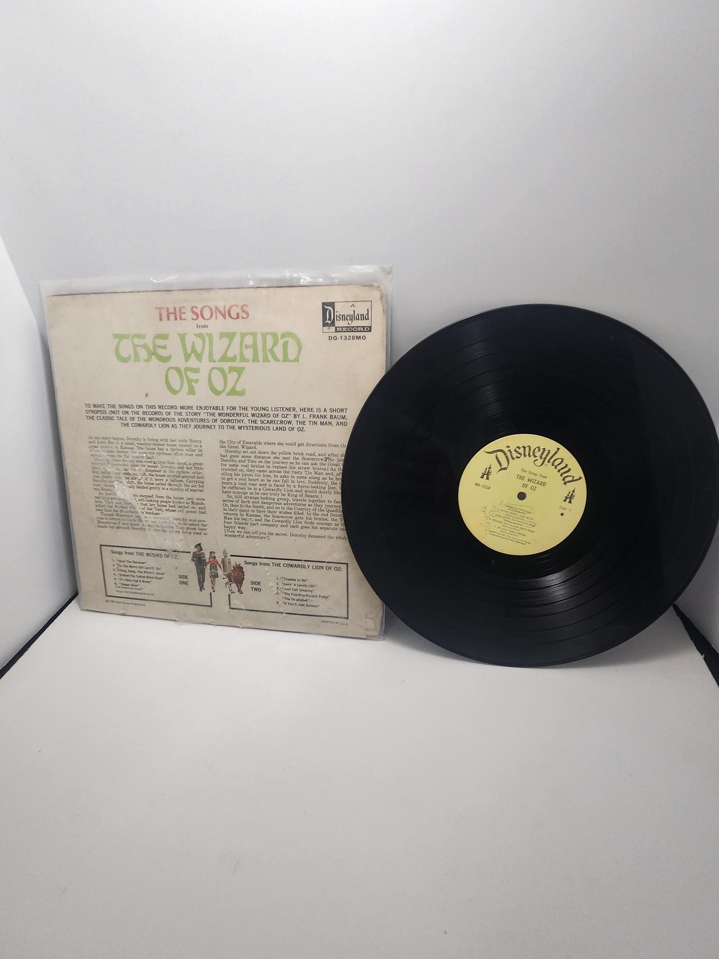1960s The Wizard Of Oz Vinyl Records - Records - Vinyl - Vinyl Records - The Wizard Of Oz - Snagglepuss - Snaggle Puss - Wizard Of Oz