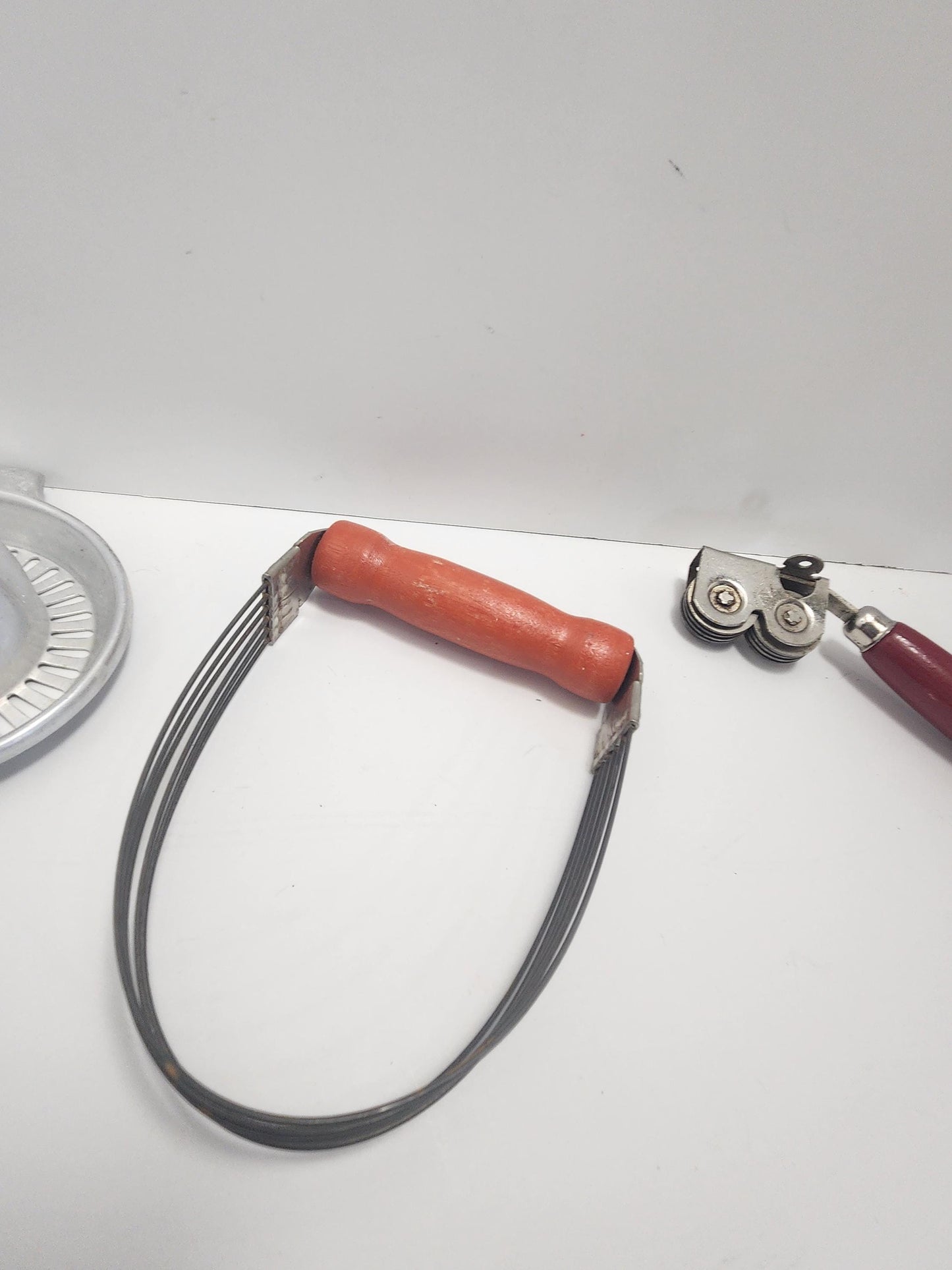 Kitchen Vintage Untensils 1930s 1960s Lot of 4 - Bread Baking - Egg Beaters - Juicer - Mixer - 1930s - Kitchen - Vintage Kitchen - Untensil