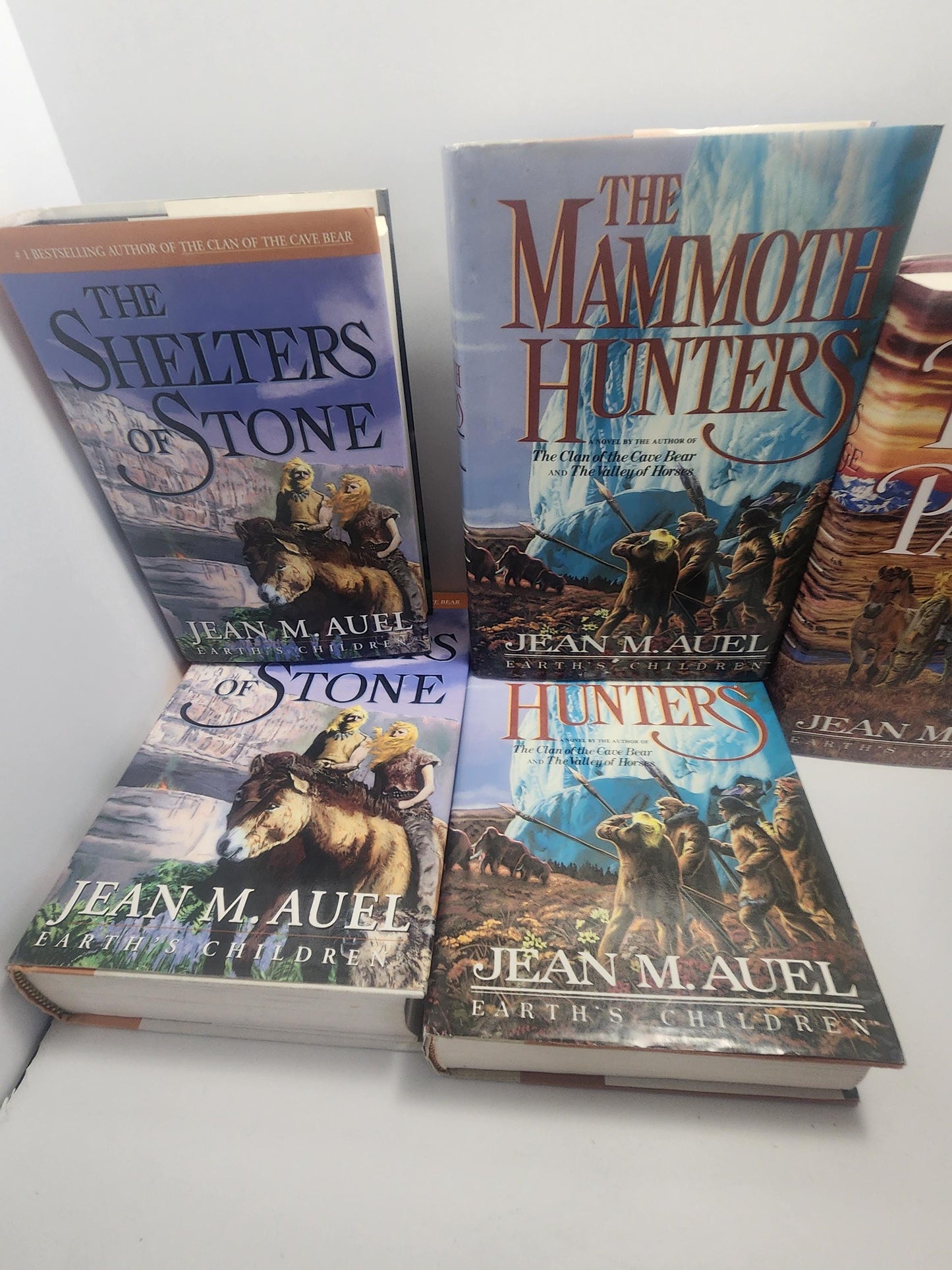 Jean Auel Books Series - 1st Edition Books - Jean Auel - Fantasy Books - Book Series - Vintage Books - The Mammoth Hunter