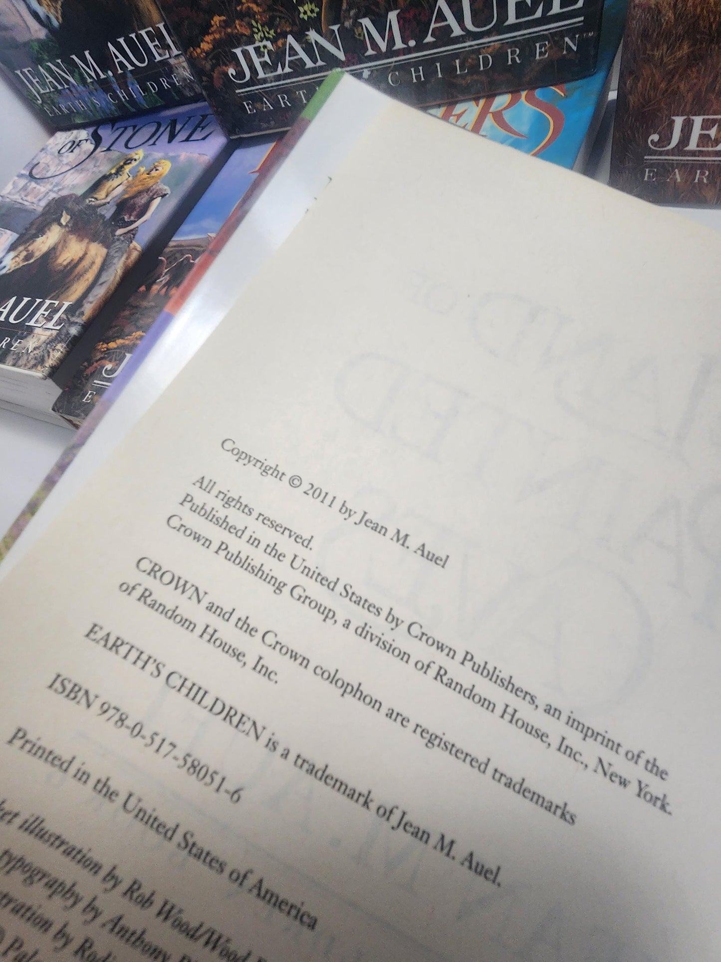 Jean Auel Books Series - 1st Edition Books - Jean Auel - Fantasy Books - Book Series - Vintage Books - The Mammoth Hunter