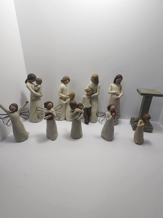 WillowTree Figurines Sign Of Love Angel Of Heart - Willowtree - Willow Tree - Figurines - Love - Valentines Day - Gift For Couples