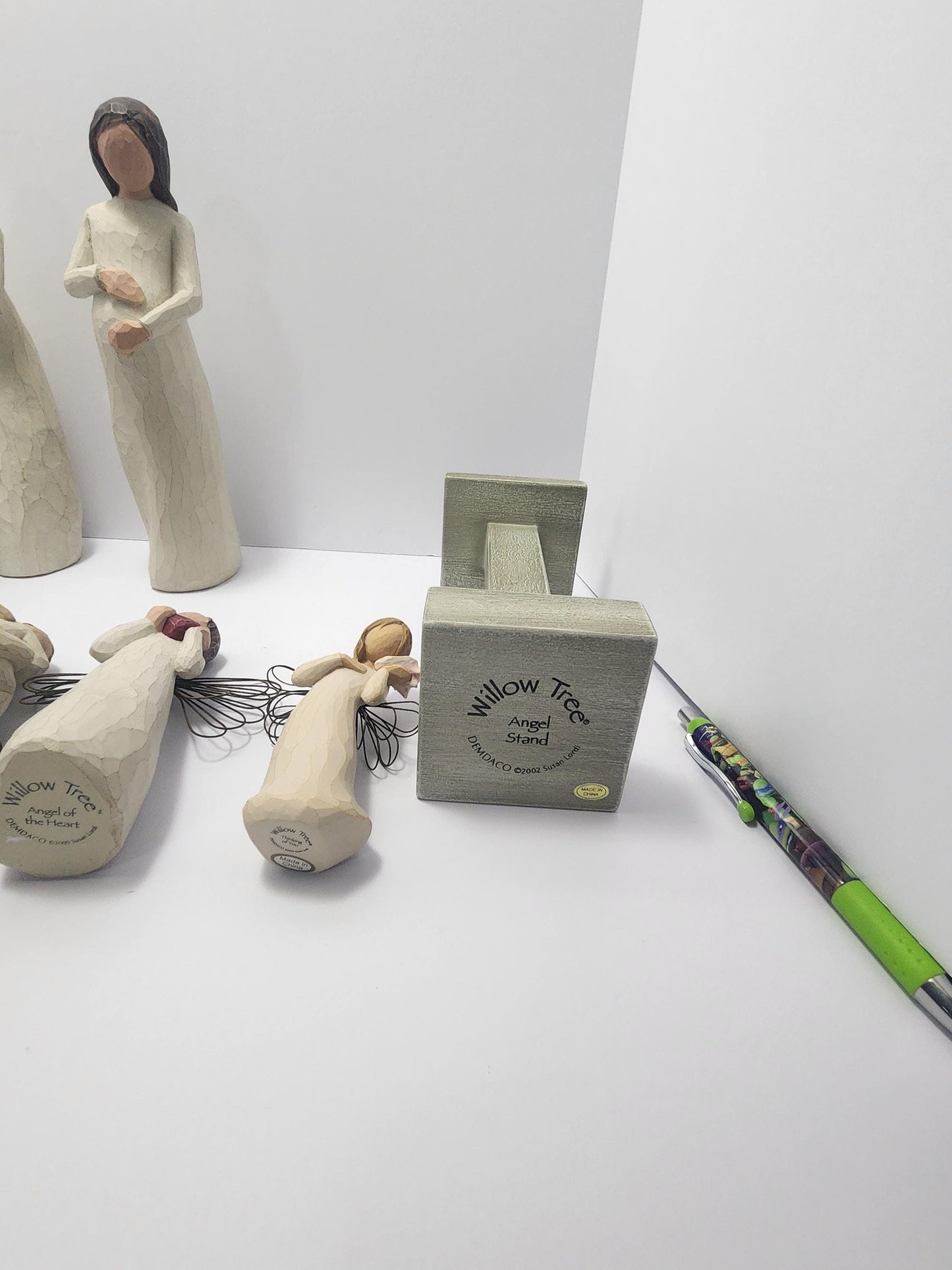 WillowTree Figurines Sign Of Love Angel Of Heart - Willowtree - Willow Tree - Figurines - Love - Valentines Day - Gift For Couples