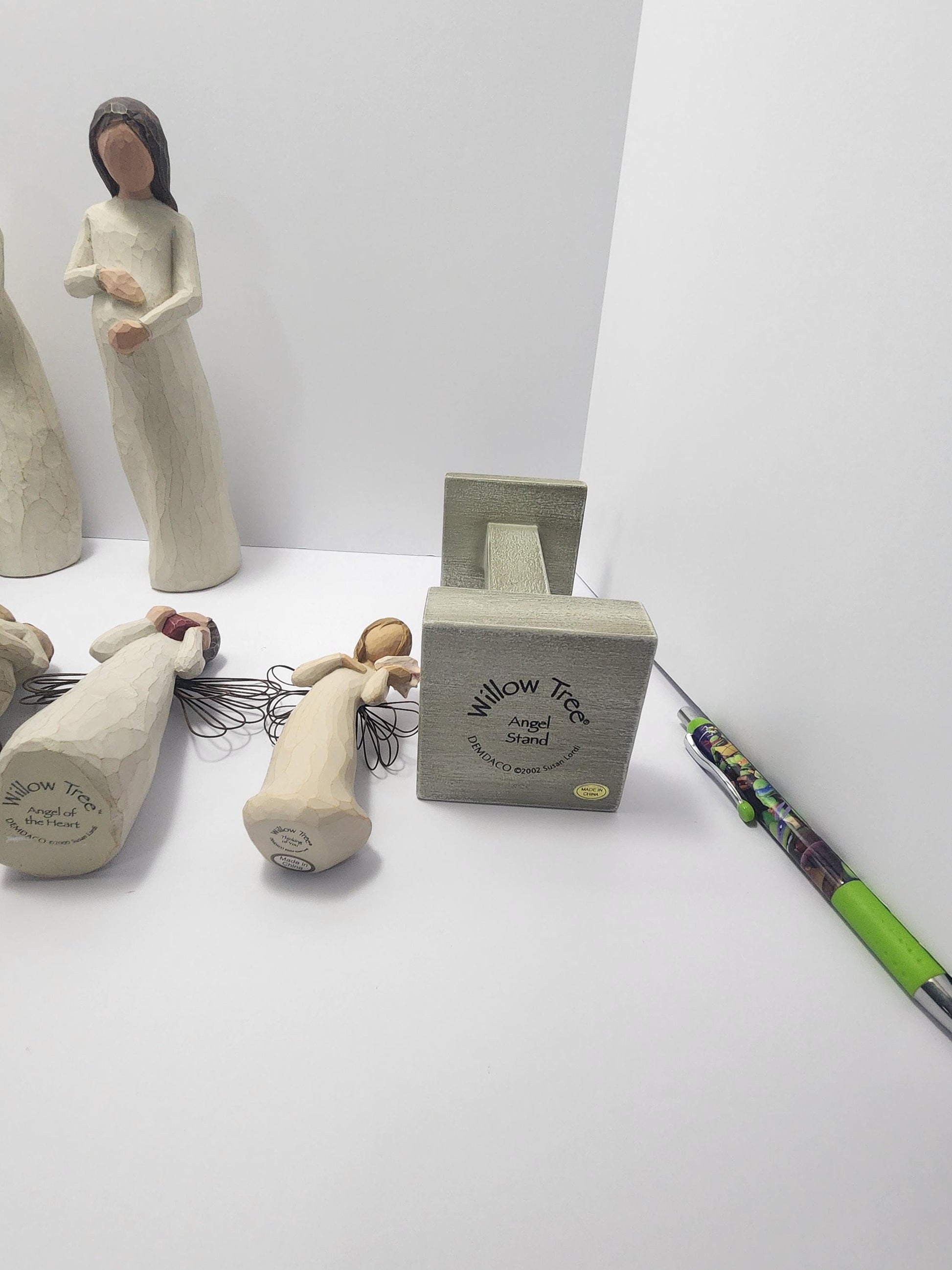 WillowTree Figurines Sign Of Love Angel Of Heart - Willowtree - Willow Tree - Figurines - Love - Valentines Day - Gift For Couples