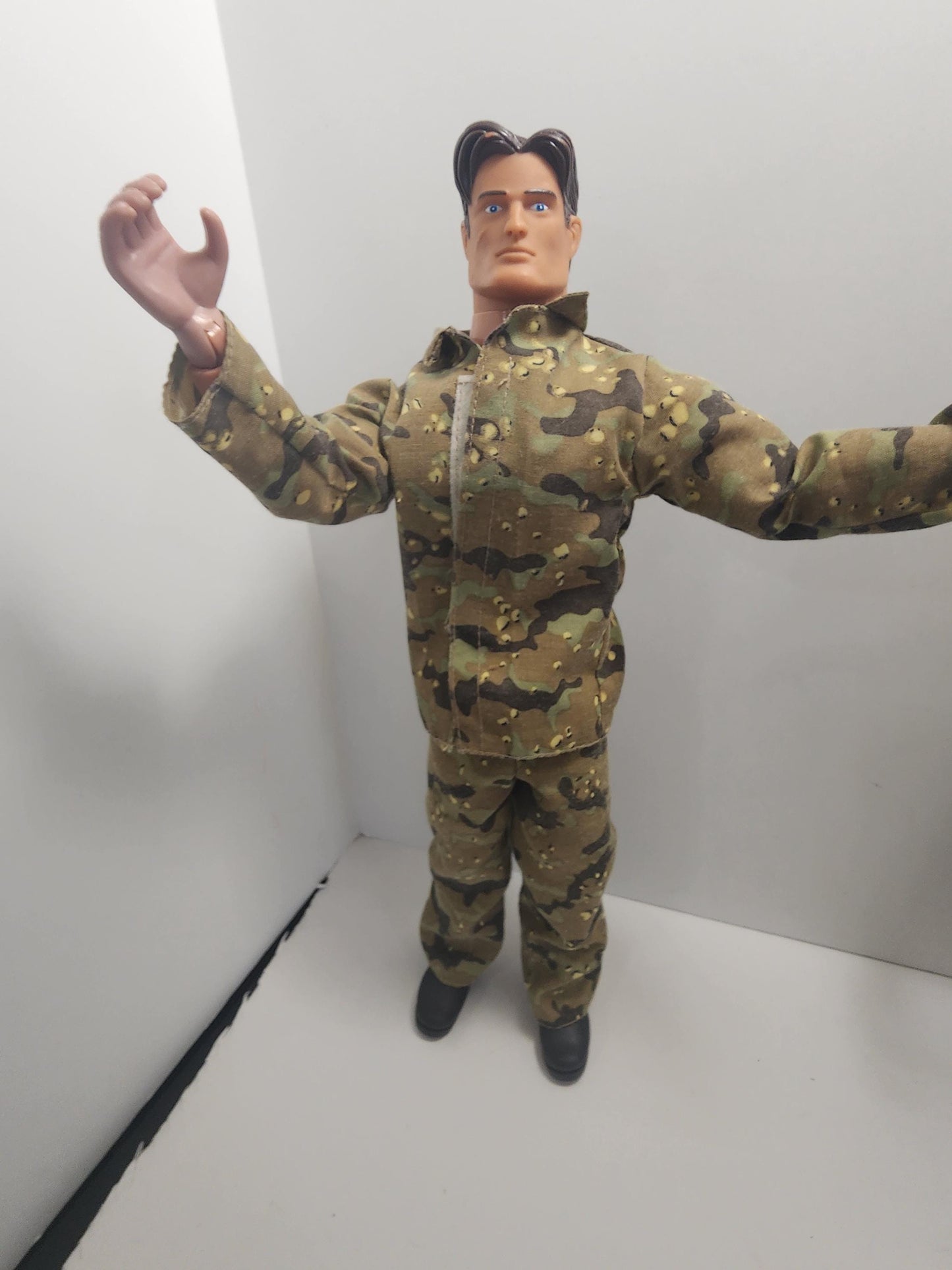 Hasbro 1990s 2000s Vintage GI Joe Action Figures - Hasbro - Vintage Toys - GI Joe - Action Figures - Army - Army Figures - Army Toys