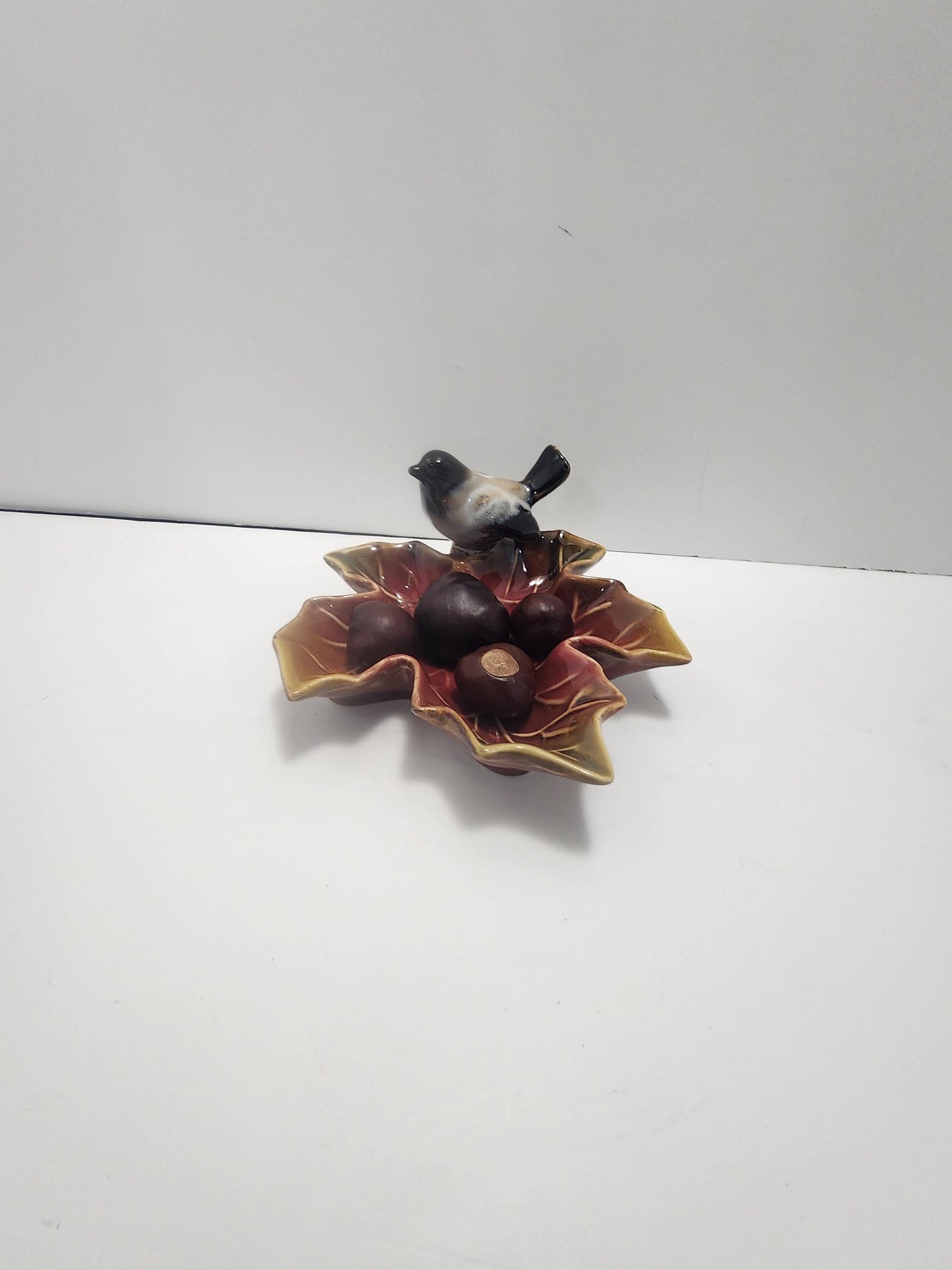 Cute Leaf Ceramic Dish with Bird & Buckeyes - Dish - Kitchen - Kitchen Decor - Birds - Fall - Leafs - Decor - Birds