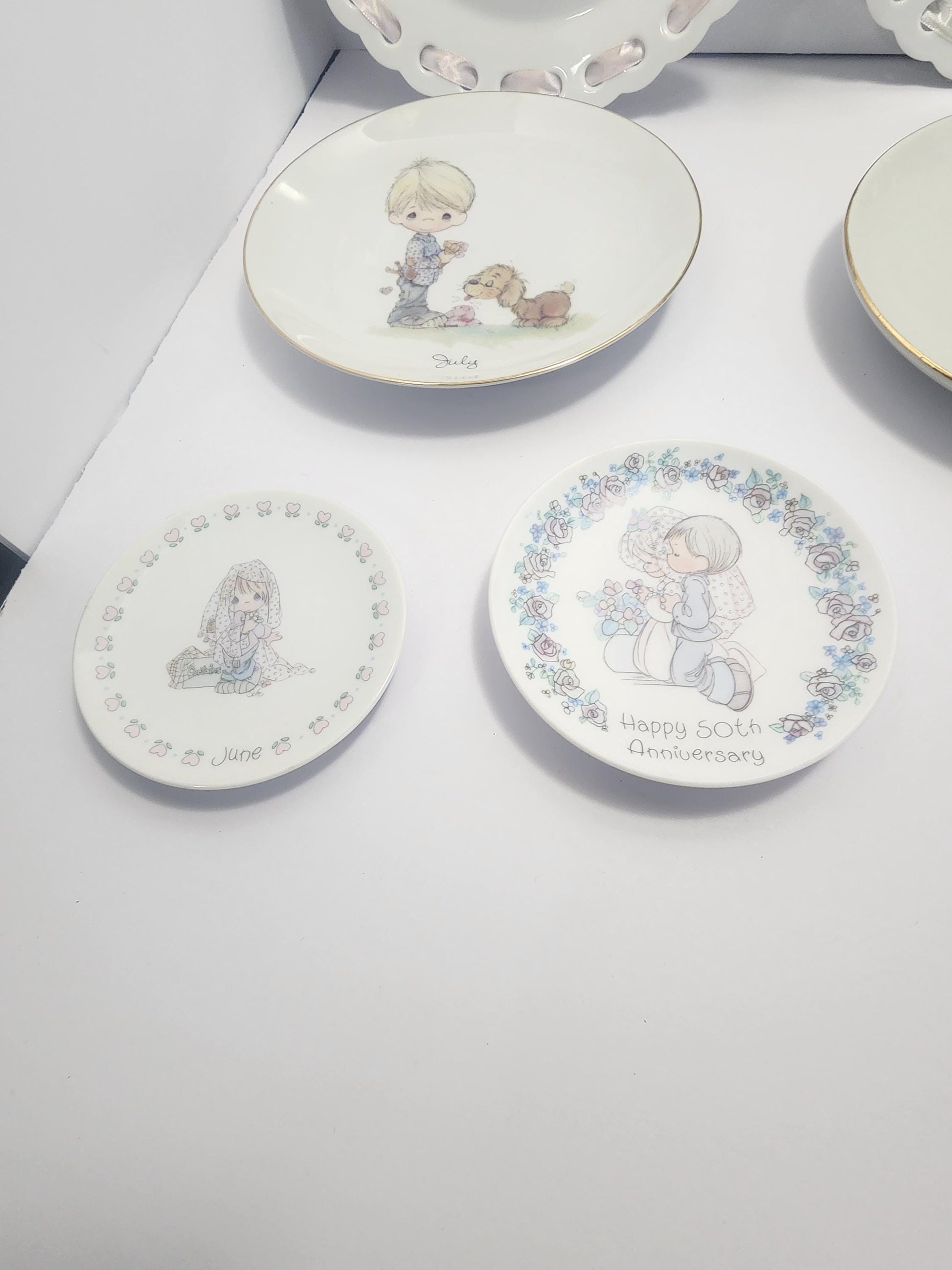 Precious Moments Collectable Vintage Plates - Precious Moments - Plates - Collectables - Figurines - Religious Gifts - Collectable Plates