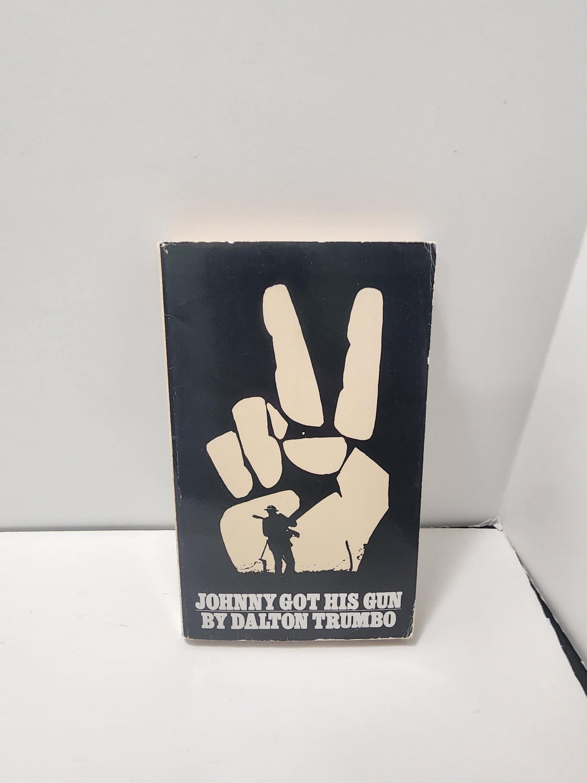 1989 Johnny Got His Gn By Dalton Trumbo Paperback Book - Books - Vintage Books - Dalton Trumbo - Johnny Got His Gn