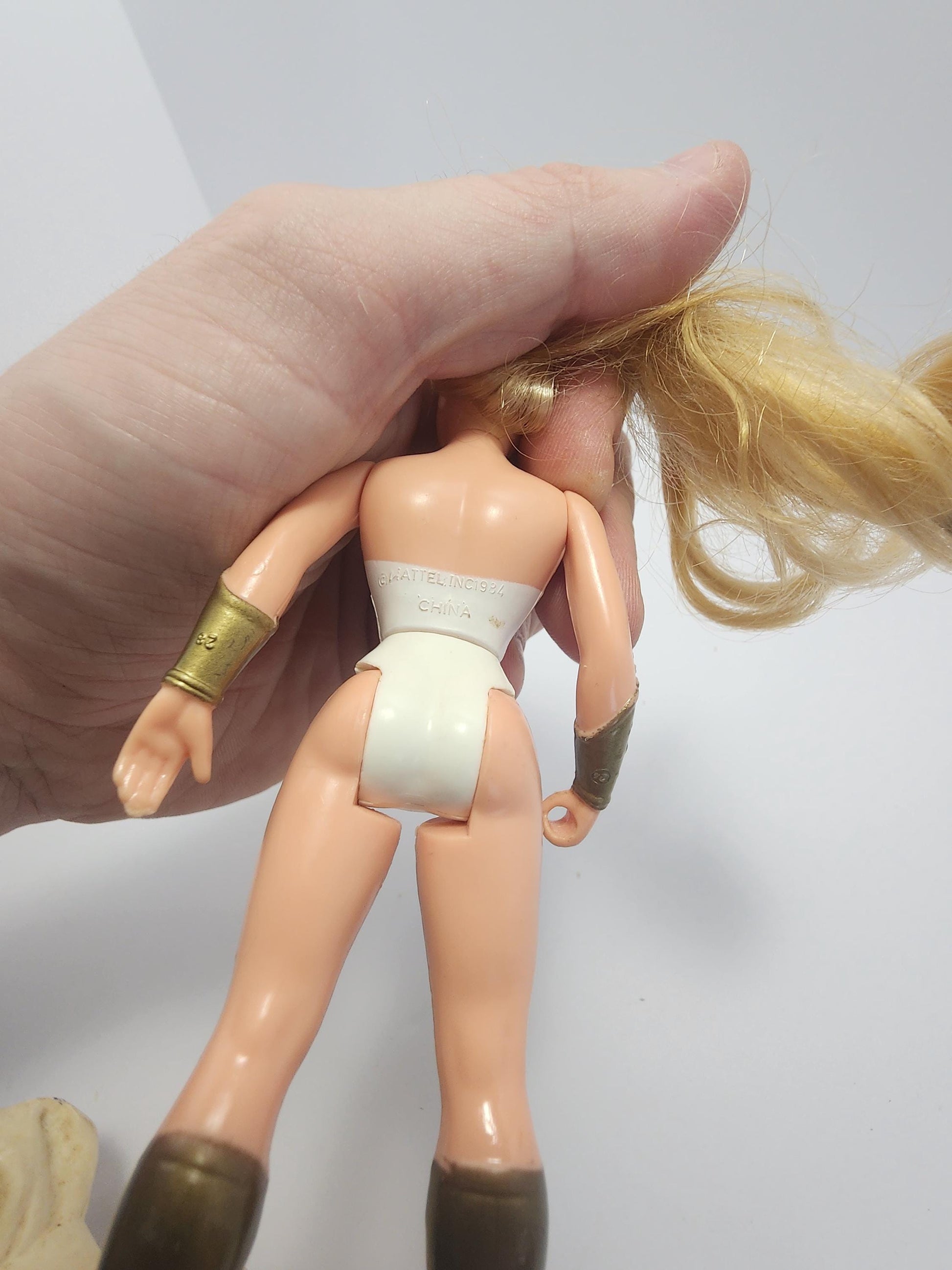 1994 Mattel She RA Princess Action Figure MOTU - Masters Of The Universe - Moto - Shera - She Ra - Superheros - Dolls