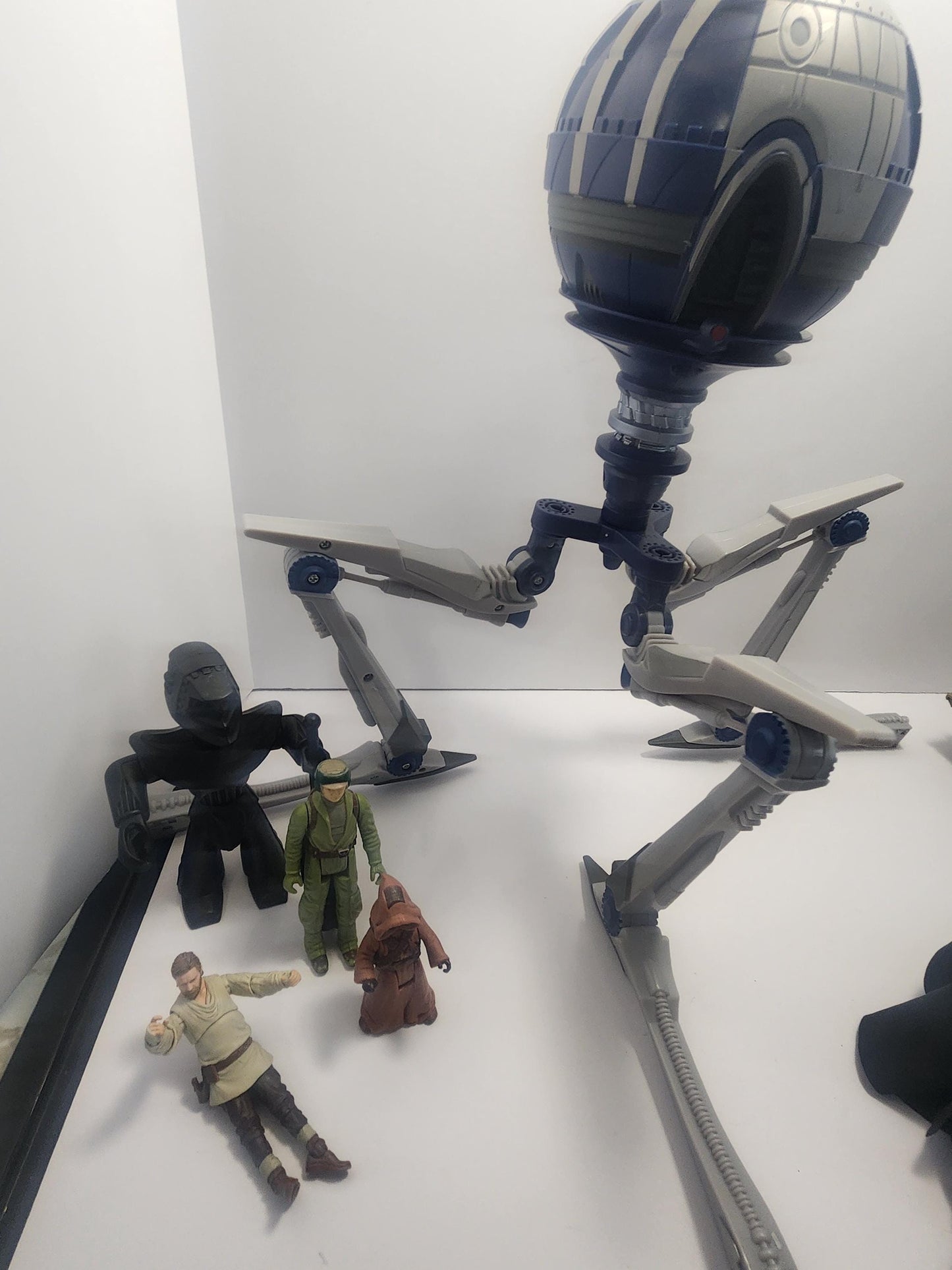 Stars Wars Vintage Action Figures and Droids Lots - Star Wars - Octuptaira Droid - Alliance - Snail Tank Droid - Action Figures - Star War