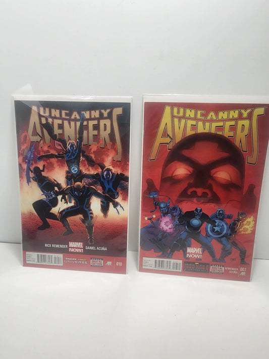 Marvel Uncanny Avengers Comic Book Lot of 2 - Comics - Vintage Comics - Marvel - Marvel Comics - Uncanny Avengers - Avengers - Marvel Avenge