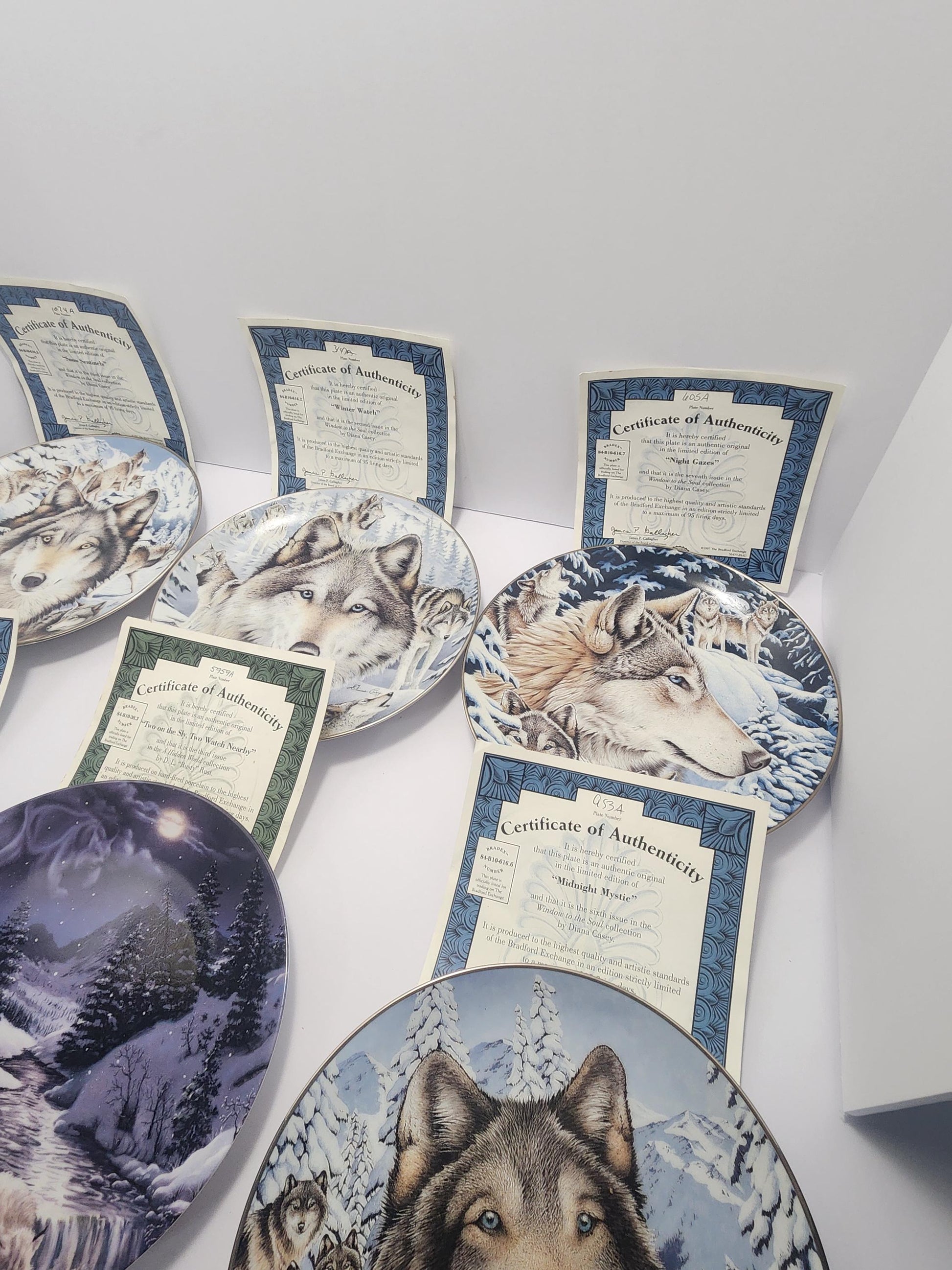 Wolf Collectable Plates By Diana Casey Bradford Exchange - Wildlife - Wildlife Plates - Plates - Decor Plates - Wolves - Bradford Exchange
