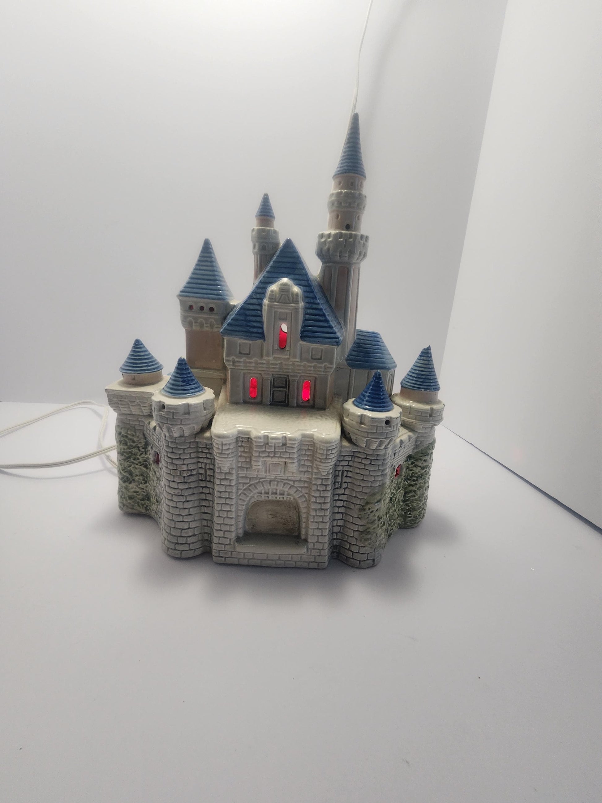 Walt Disney Sears 1988 World Light Up Disney Castle - Castle - Walt Disney - Disney World - Disney Gifts - Light House - Christmas Village
