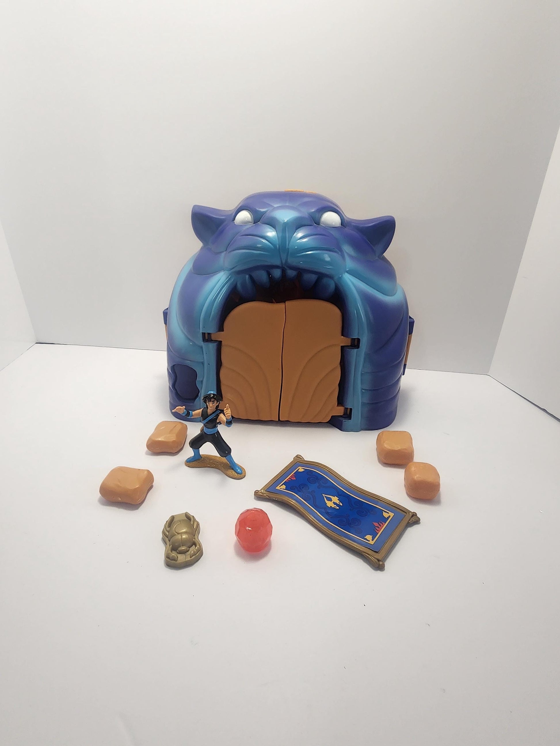 Aladdin Cave Of Wonders 1990s Vintage Playset - Disney - Playsets - Disney Toys - Aladdin - Aladdin Toys - Cave Of Wonders