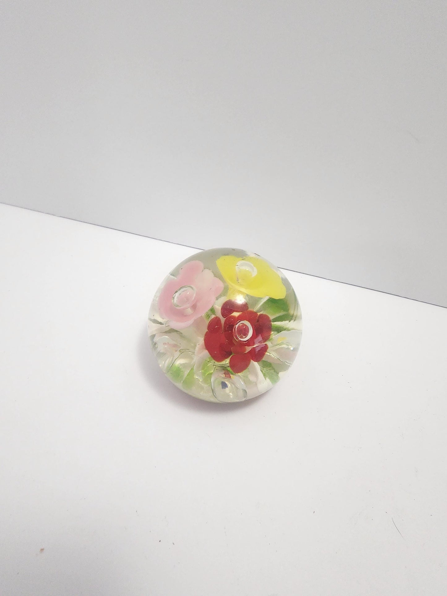 Paper Weights Vintage - Floral Design - Washington DC - United States - Washington - DC - Paperweight - Office - Desk Decor