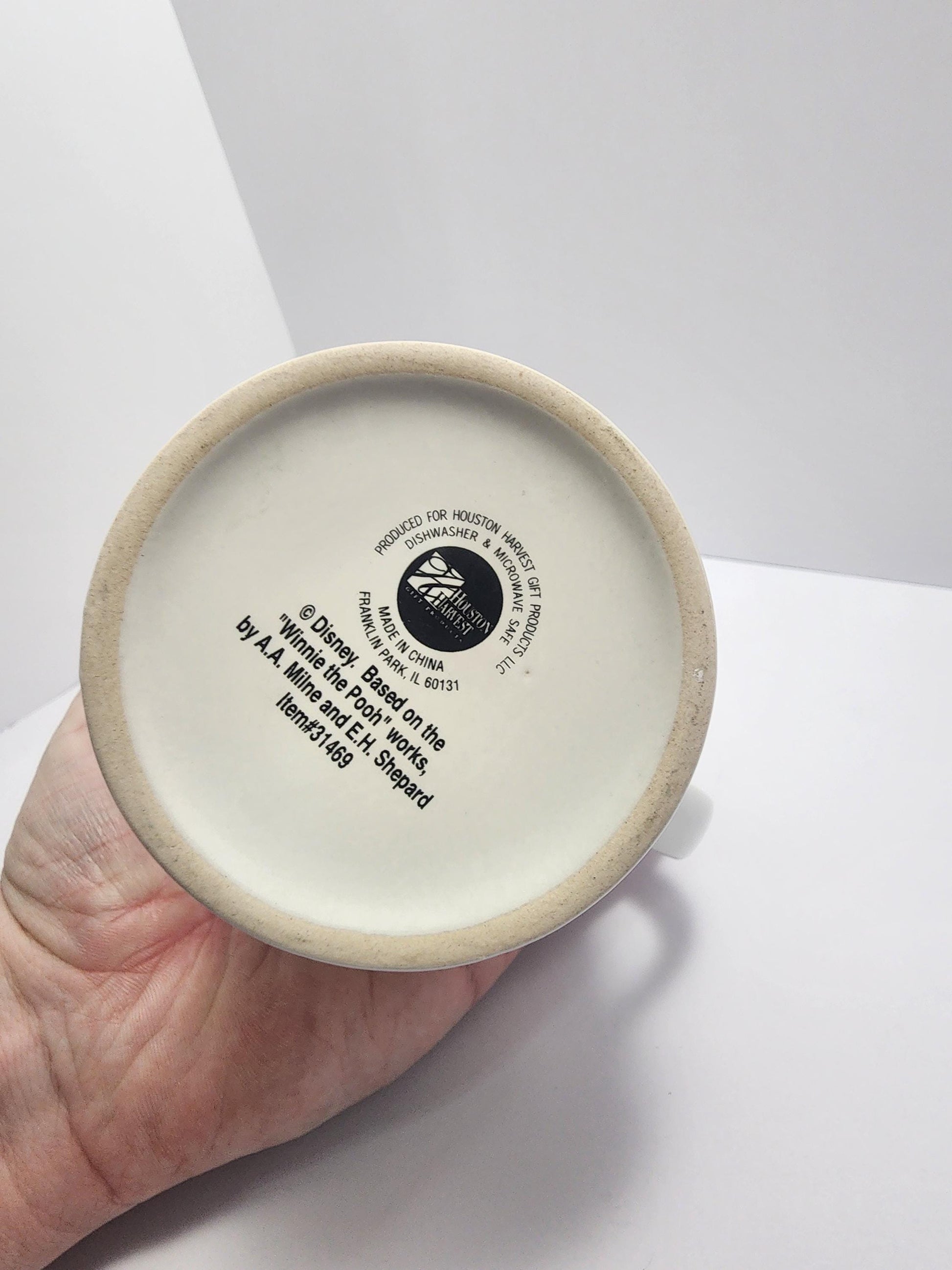 Disney Vintage Winnie The Pooh Mug - Winnie The Pooh - Disney - Mugs - Gift Mugs - Winnie The Pooh Mug - Disney Mugs