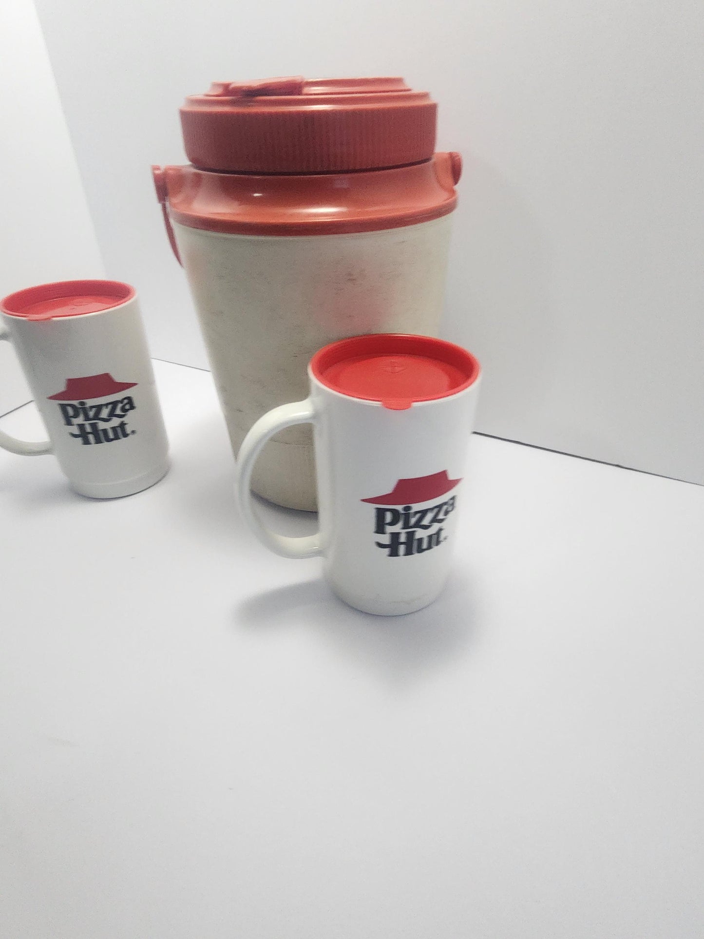 Vintage Pizza Hut Mugs and Water Cooler Jug - Iowa Hawkeyes - Pizza Hut - Coolers - Mugs - Thermos - Tumblers - Pizza - Drinkware - Hawkeyes