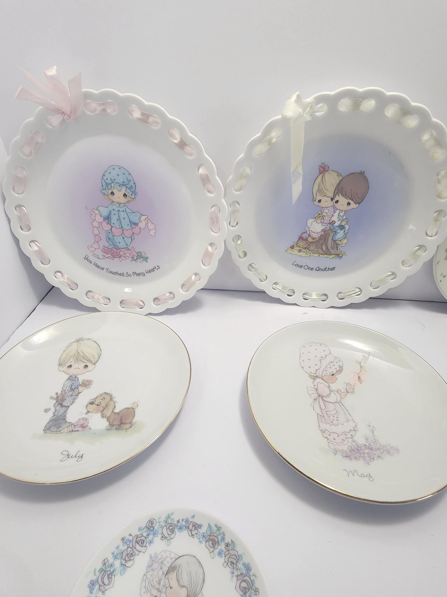 Precious Moments Collectable Vintage Plates - Precious Moments - Plates - Collectables - Figurines - Religious Gifts - Collectable Plates
