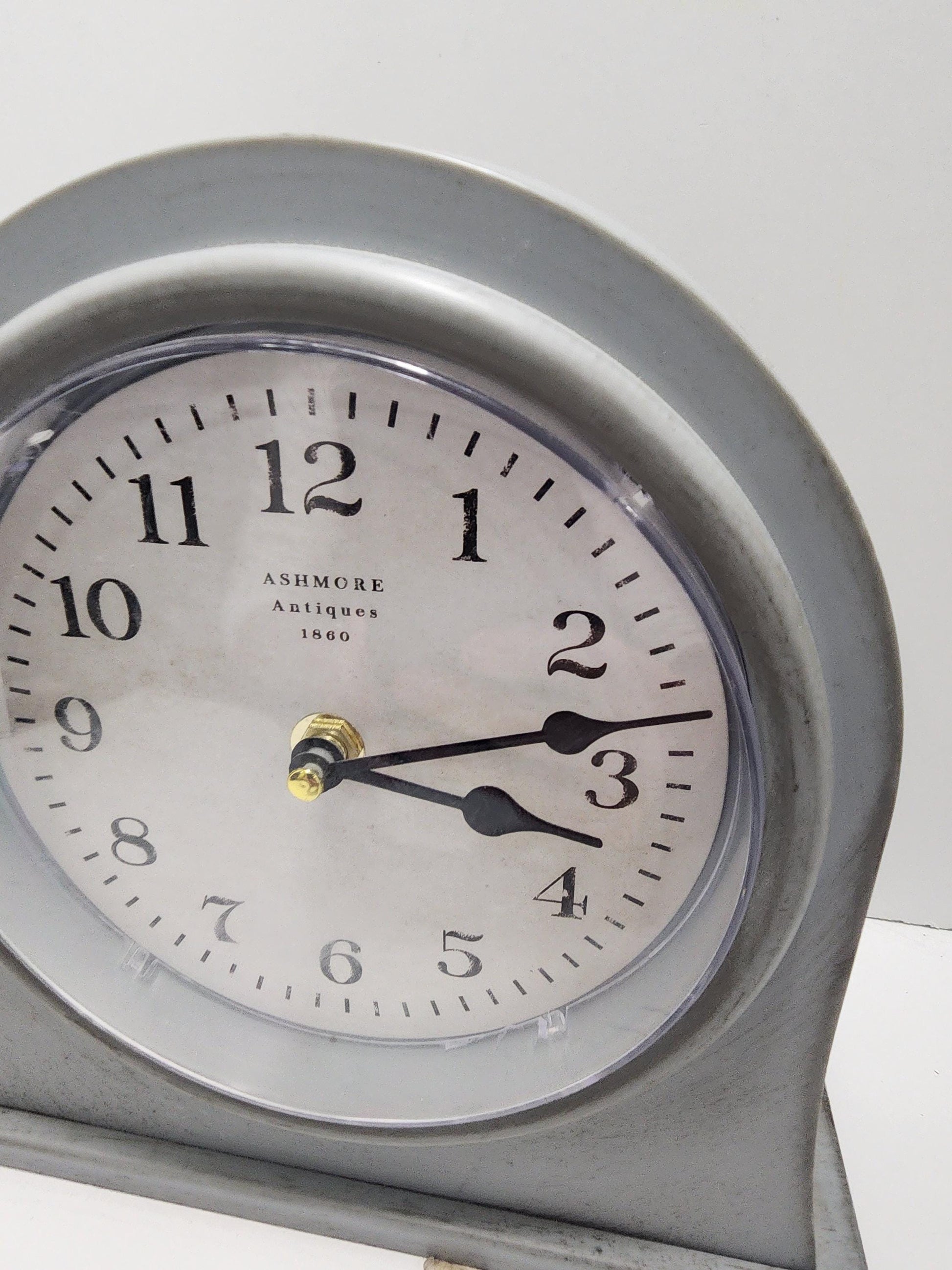 Ashmore Antiques 1960 Clock - Clocks - Antiques - Vintage Clocks - Gift Clocks - Decor - Desk Clock - Ashmore - Ashmore Antiques - Ashmore