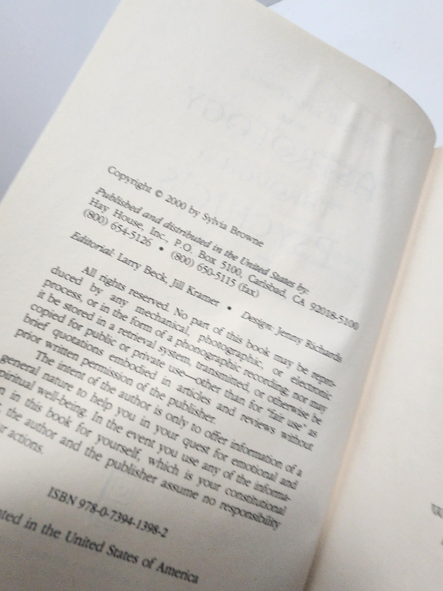 Astrology Through A Psychics Eye By Slyvia Brownie - Astrology - Astrology Books - Books - Psychic - Psychic Books - Psychic Gifts - Gifts