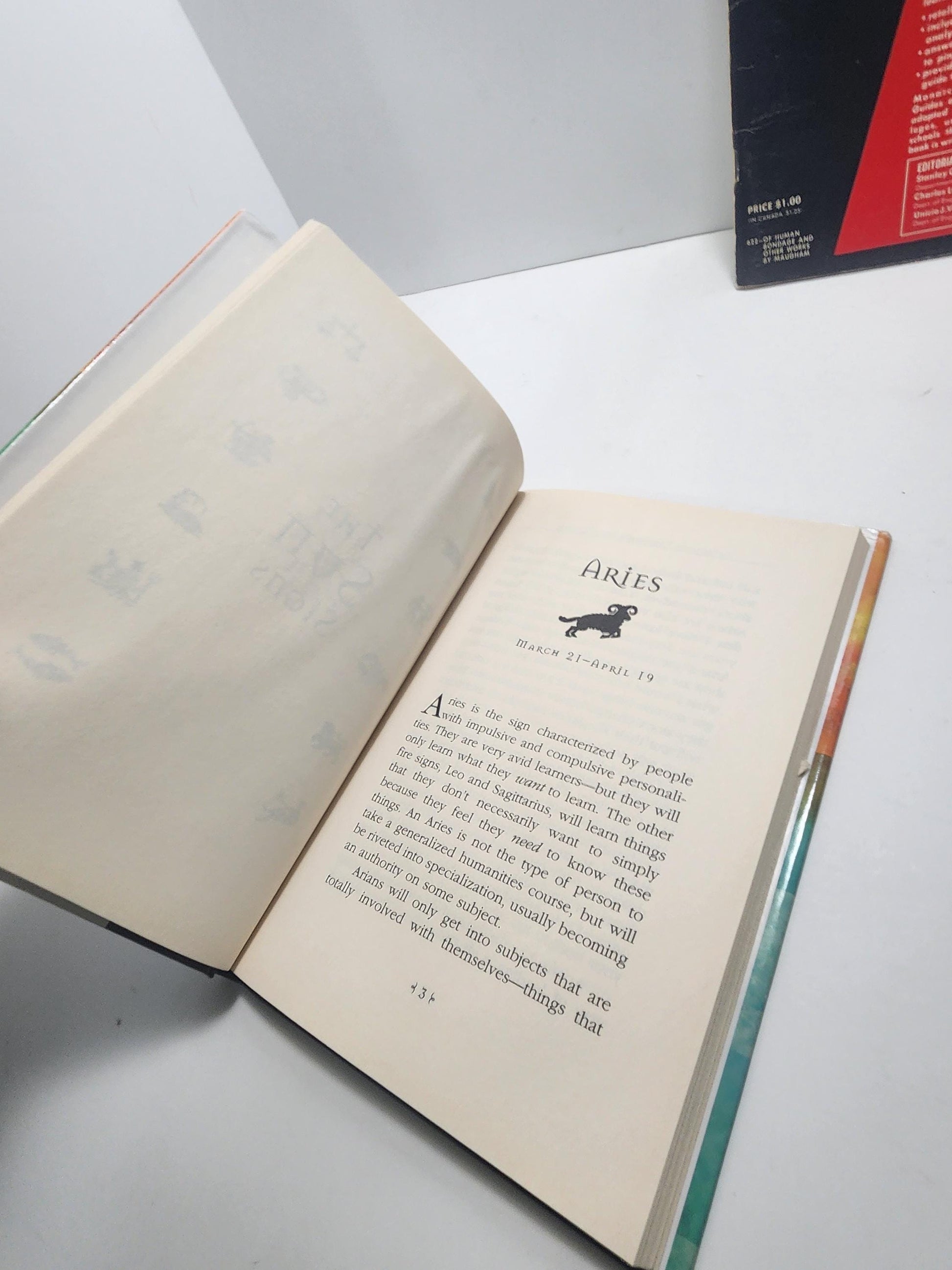 Astrology Through A Psychics Eye By Slyvia Brownie - Astrology - Astrology Books - Books - Psychic - Psychic Books - Psychic Gifts - Gifts