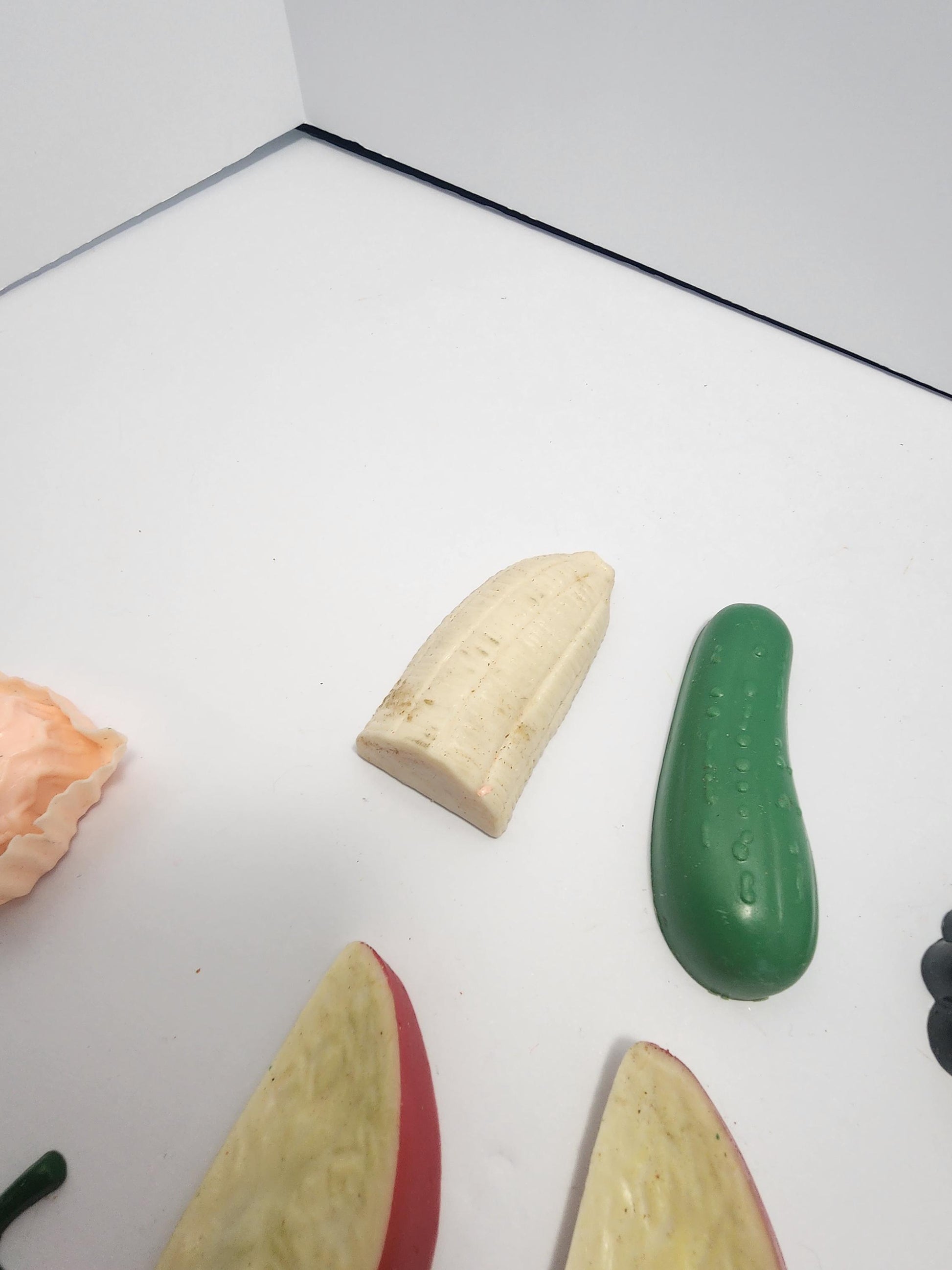 Fruit & Vegetables Refrigerator Magnets LOT - Magnets - Refrigerator Magnets - Fruit - Vegetables - Cupcake - Kitchen - Kitchen Decor