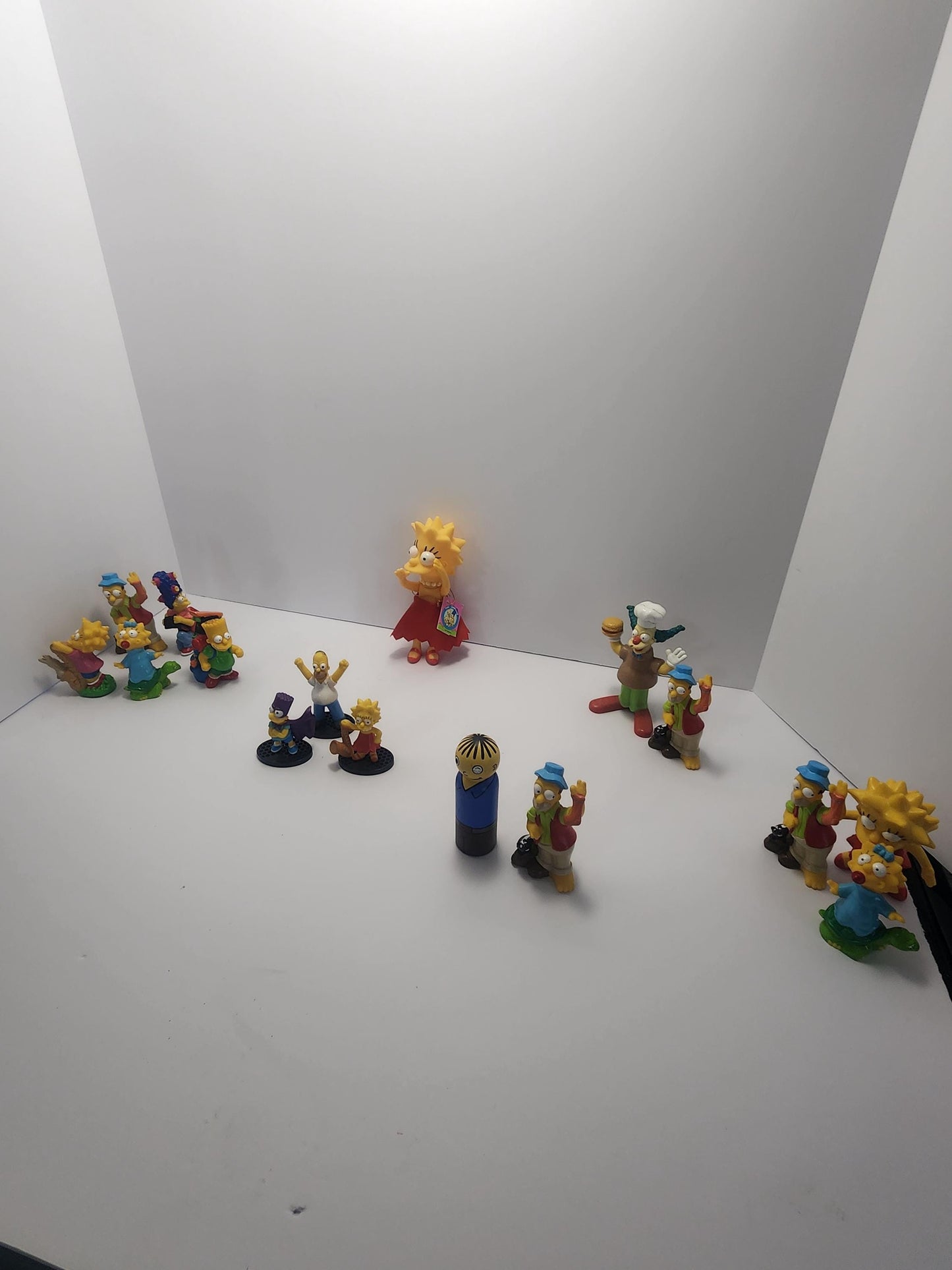 The Simpsons Toys - Lisa Simpson - The Simpsons - ABC - TV Shows - Cartoons - Cartoon Figurines - Simpsons Toys