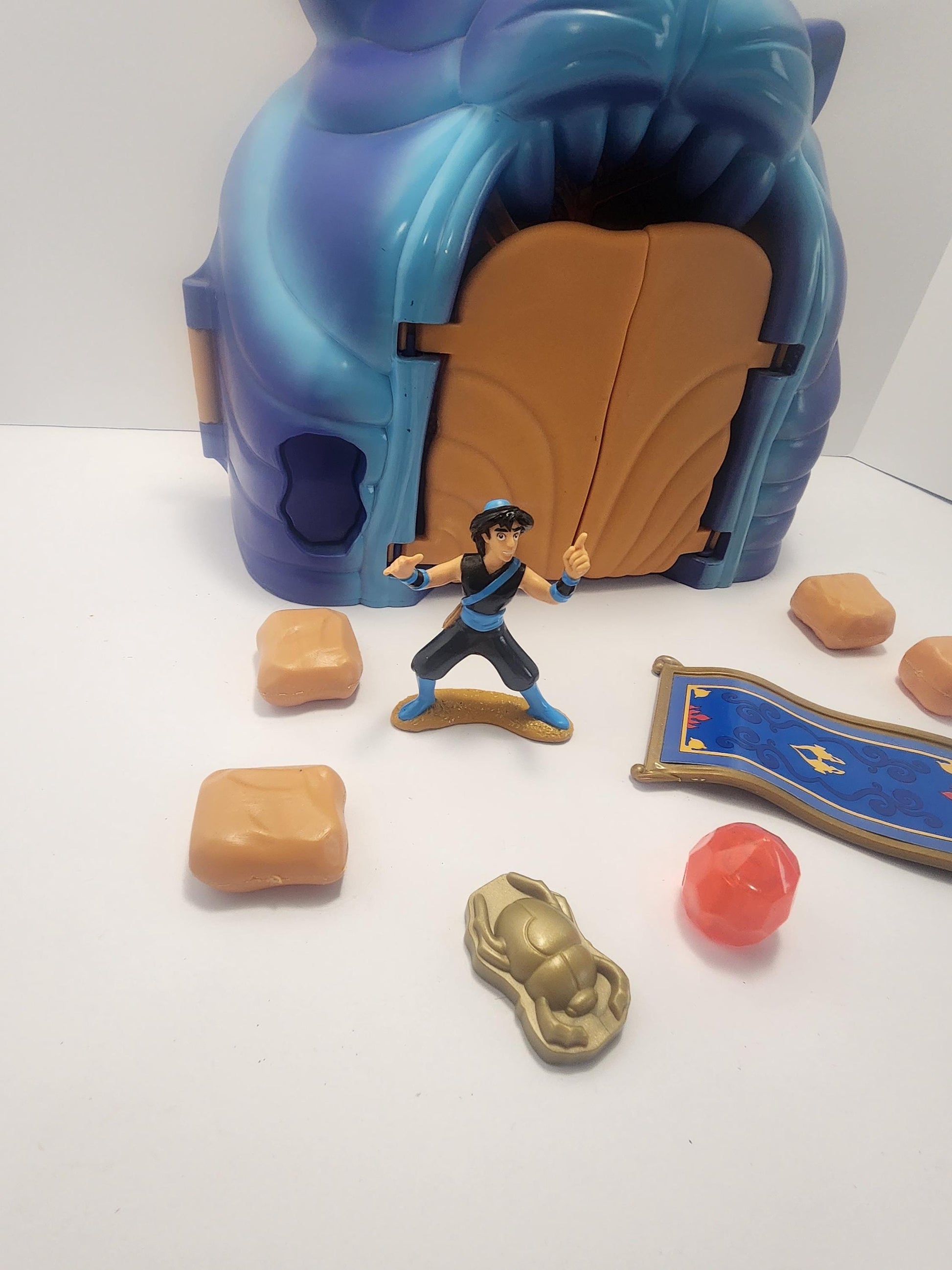 Aladdin Cave Of Wonders 1990s Vintage Playset - Disney - Playsets - Disney Toys - Aladdin - Aladdin Toys - Cave Of Wonders