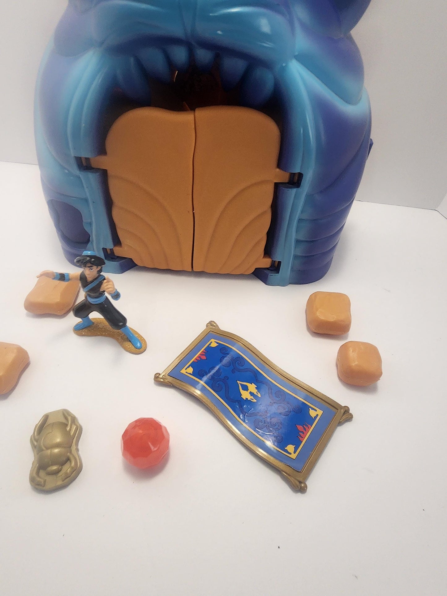 Aladdin Cave Of Wonders 1990s Vintage Playset - Disney - Playsets - Disney Toys - Aladdin - Aladdin Toys - Cave Of Wonders