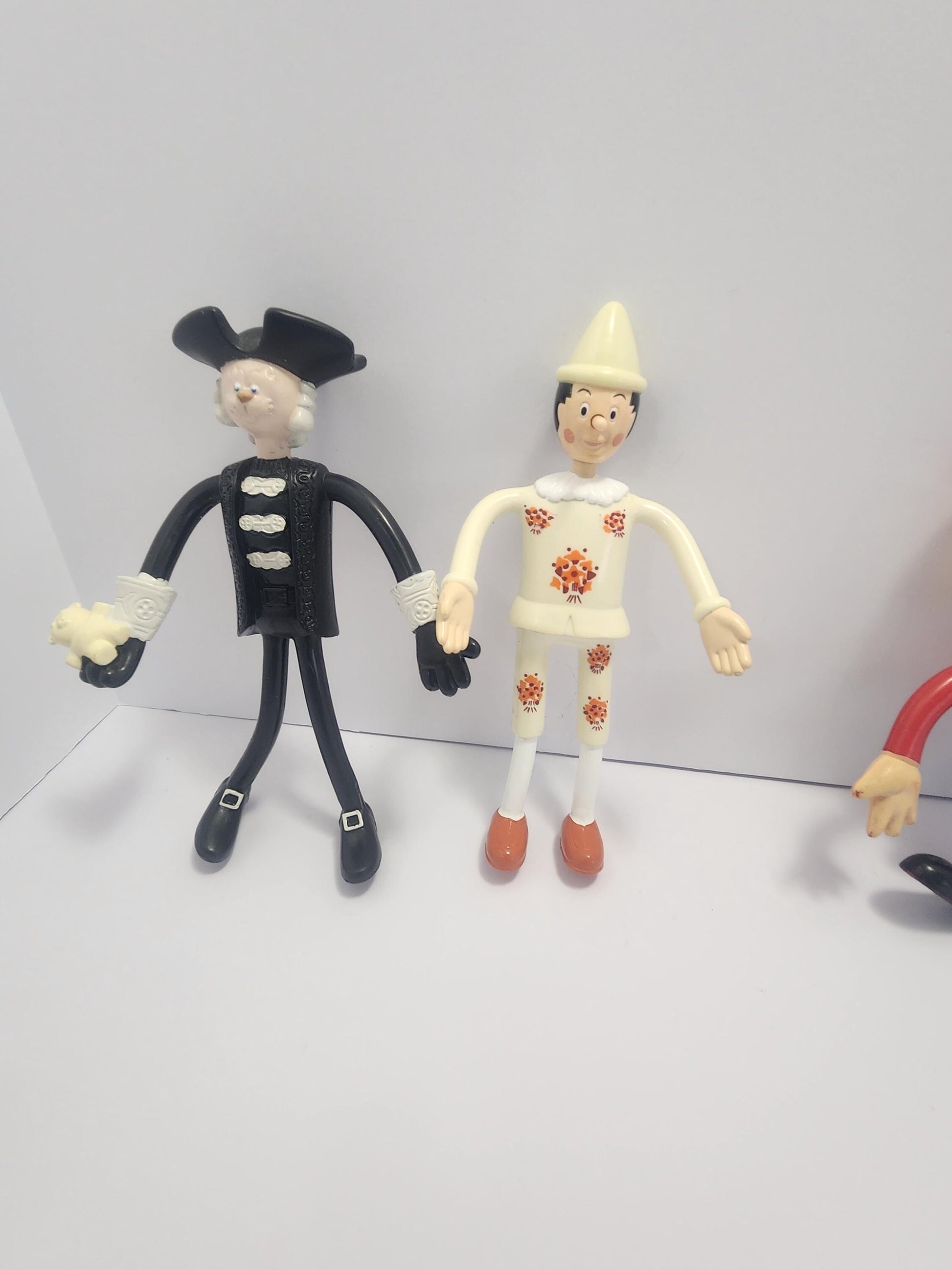 Bendable Action Figure Vintage Toys - Rocky and Bullwinkle - Dudley Do Right - Valentines Day - Hearts - Vintage Toys - Pinocchio