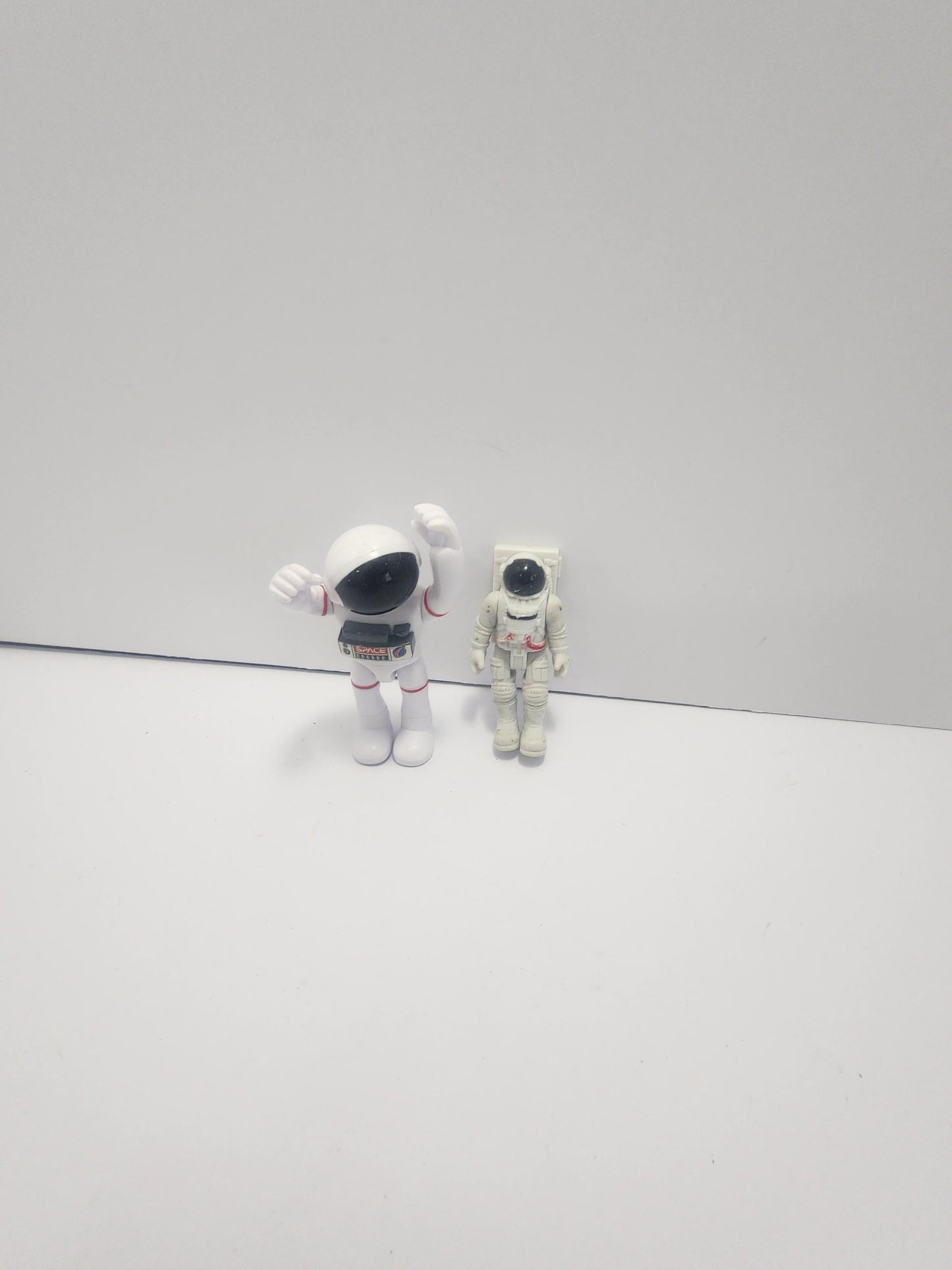 Astronaut Action Figures Lot Of 2 - Vintage Toys - Space - Space Toys - Astronauts