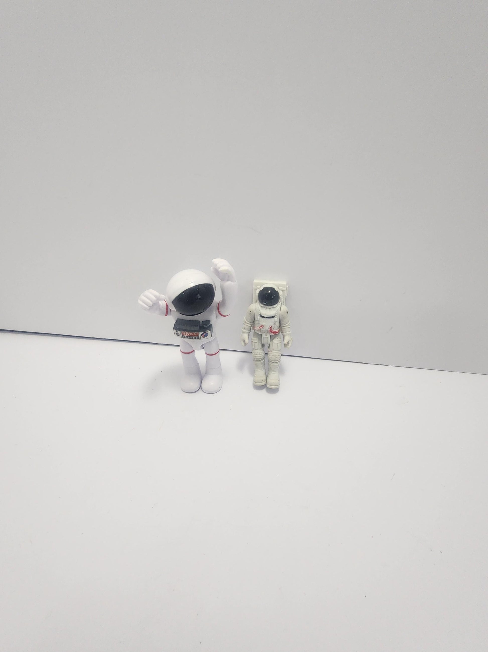 Astronaut Action Figures Lot Of 2 - Vintage Toys - Space - Space Toys - Astronauts