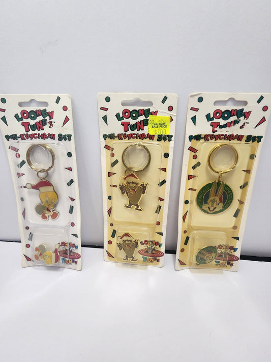 Looney Toons Warner Brothers 1990s Collectable Tin & Keychain Combo SEALED Sets - Tazmanian Devil - Tweety Bird - Bugs Bunny - Looney Tunes