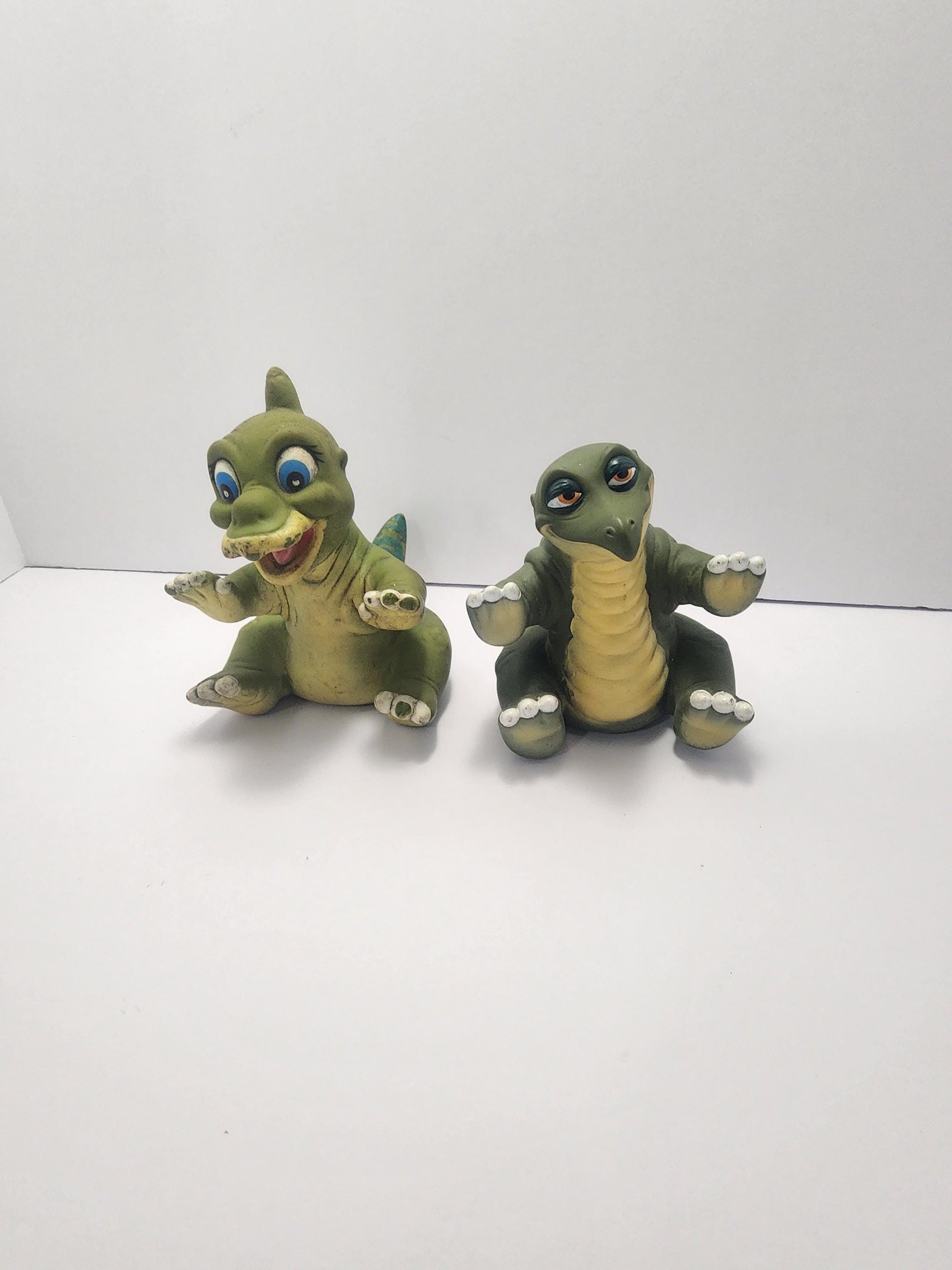 Land Before Time 1988 Ducky & Spike Figures - Land Before Time - Dinosaurs - Vintage Toys - Pizza Hut - Pizza Hut Toys - Hand Puppets