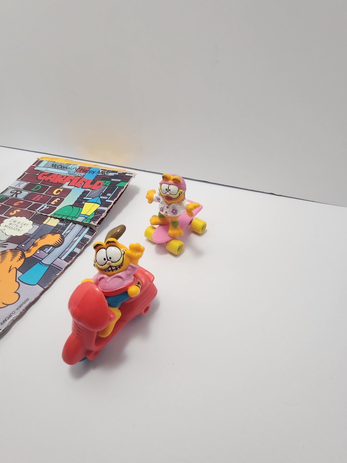 1989 Garfield Complete Set of 4 Figures - Happy Meal Toys - Mcdonalds - Garfield - Garfield Toys - Mcdonalds Toys - 1980s - Vintage Toys