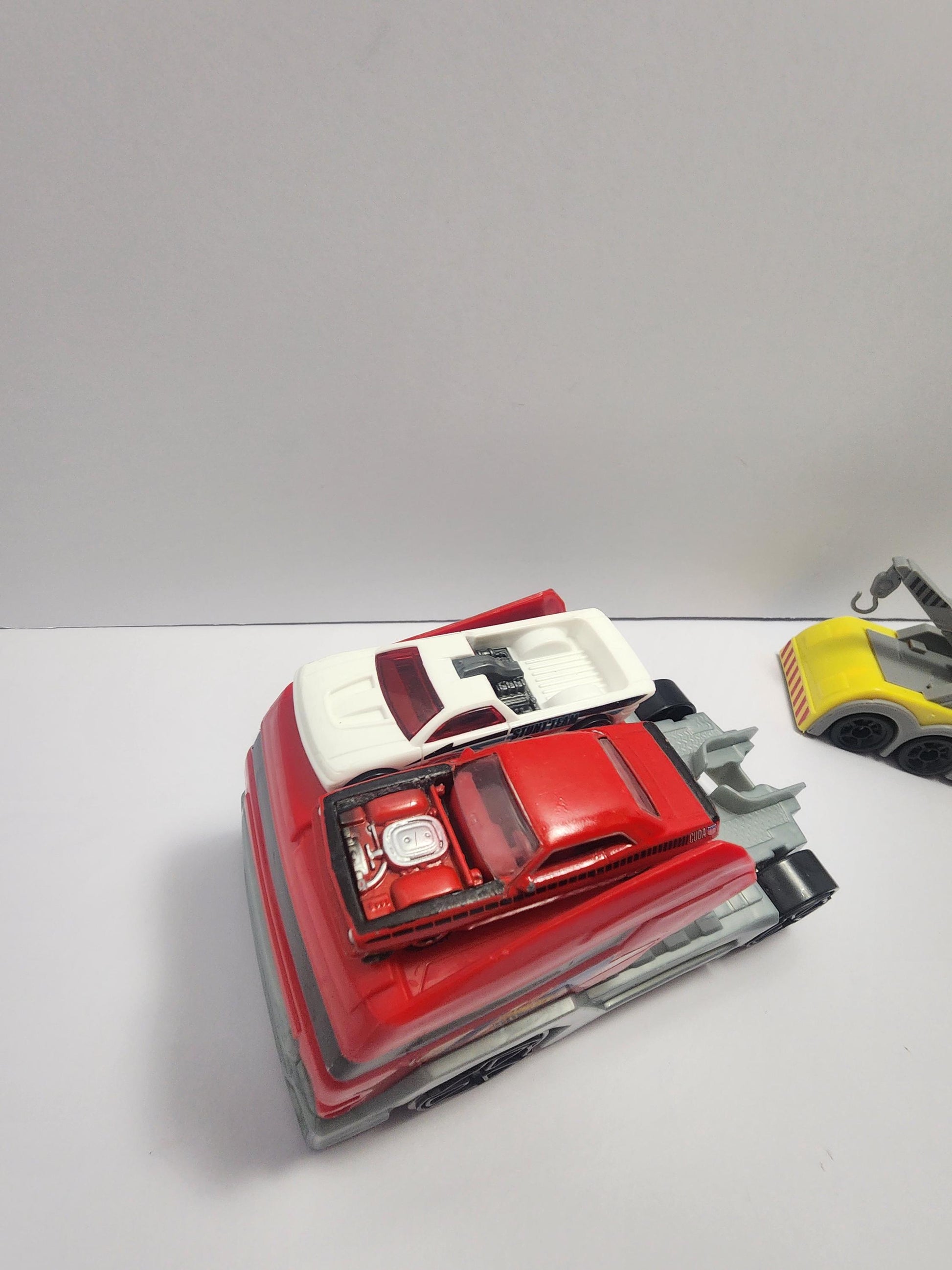 Toy Cars Car Haulers - Car Hauler - Semi - Semi Truck - Toy Cars - Hotwheels - Cars