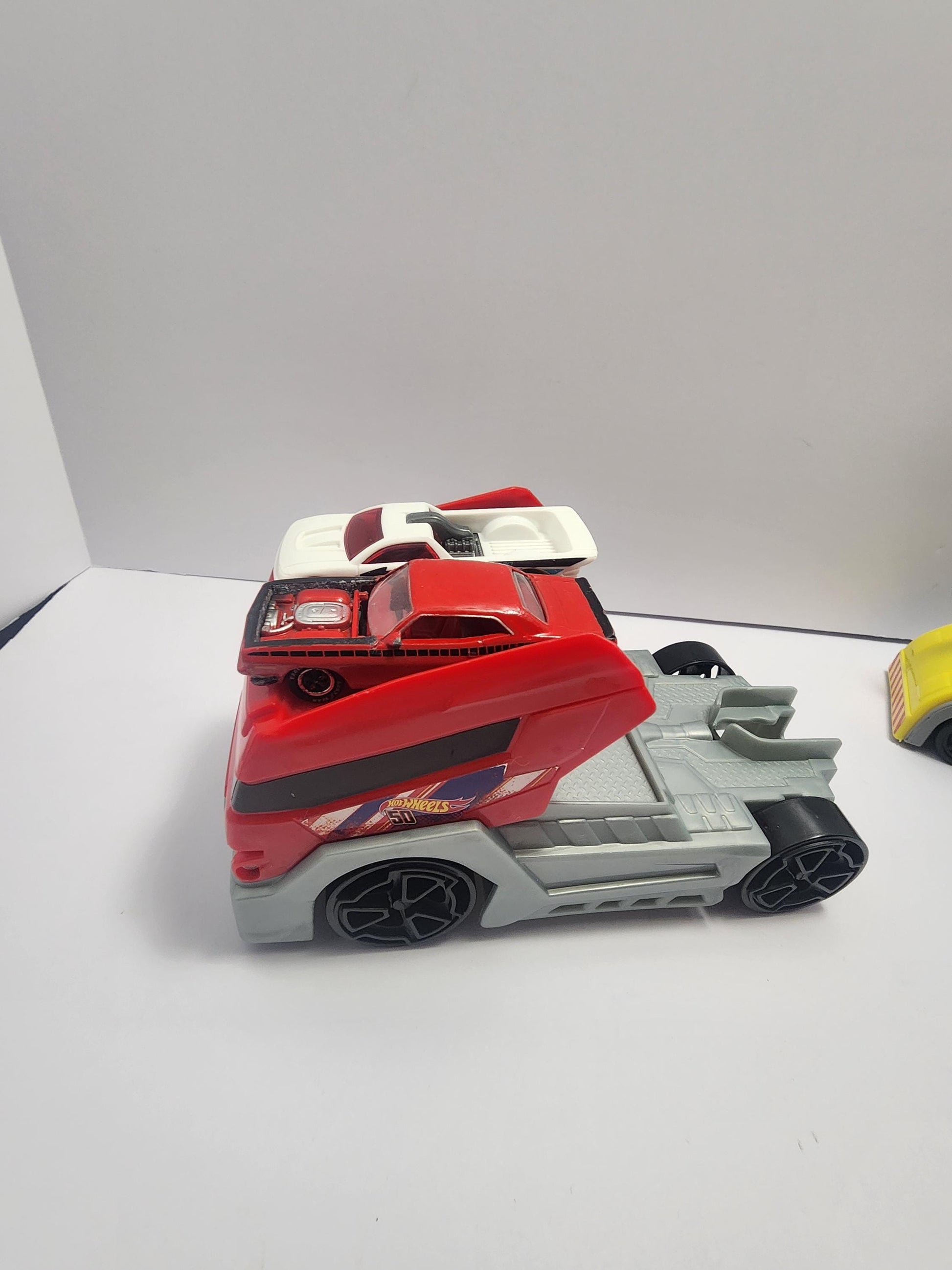 Toy Cars Car Haulers - Car Hauler - Semi - Semi Truck - Toy Cars - Hotwheels - Cars