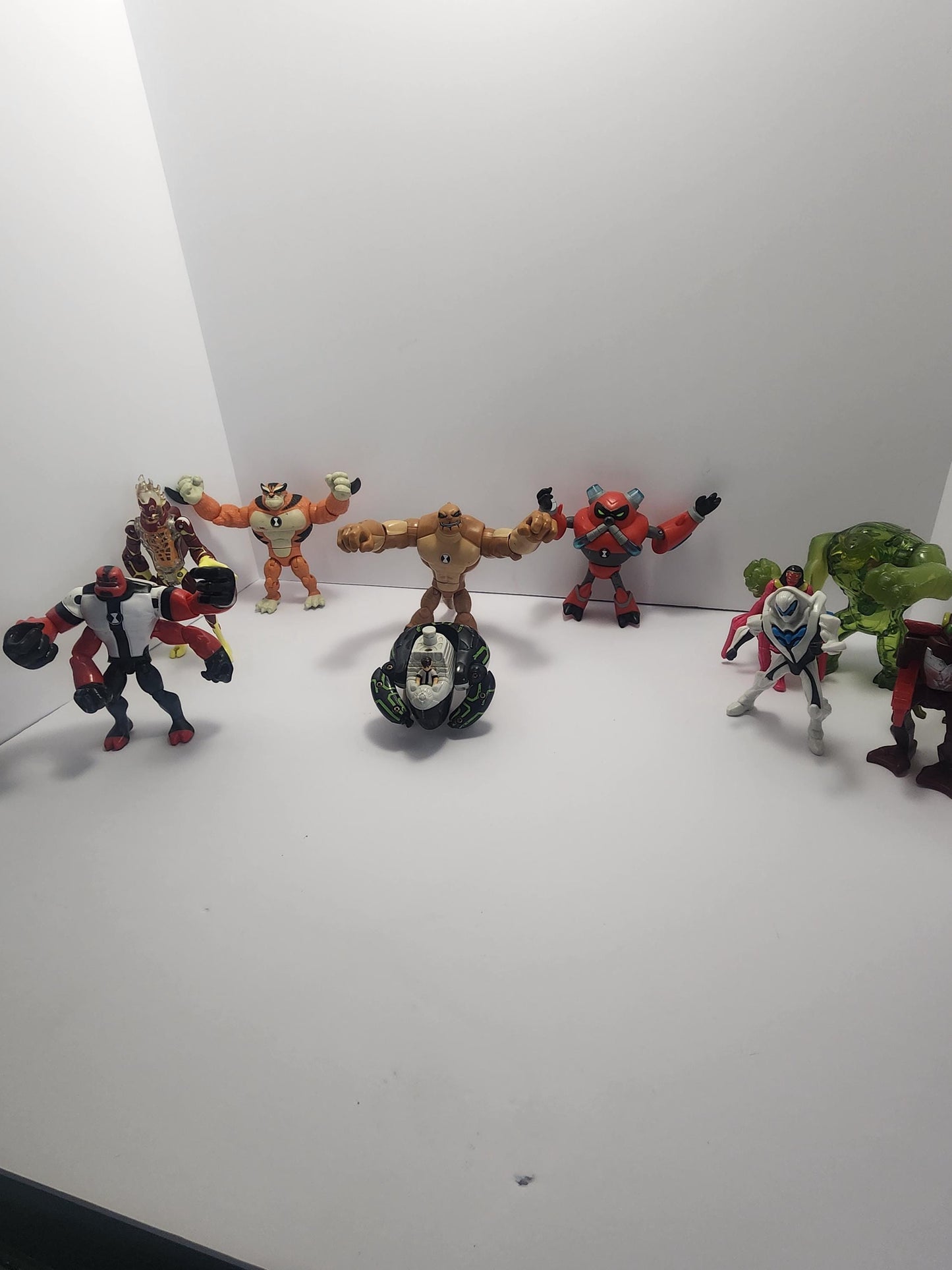 Ben 10 Playmates Action Figures Cartoon Network Toys - Ben 10 - Ben 10 Figures - Cartoon Network - Ben 10 Toys - Playmates Toys