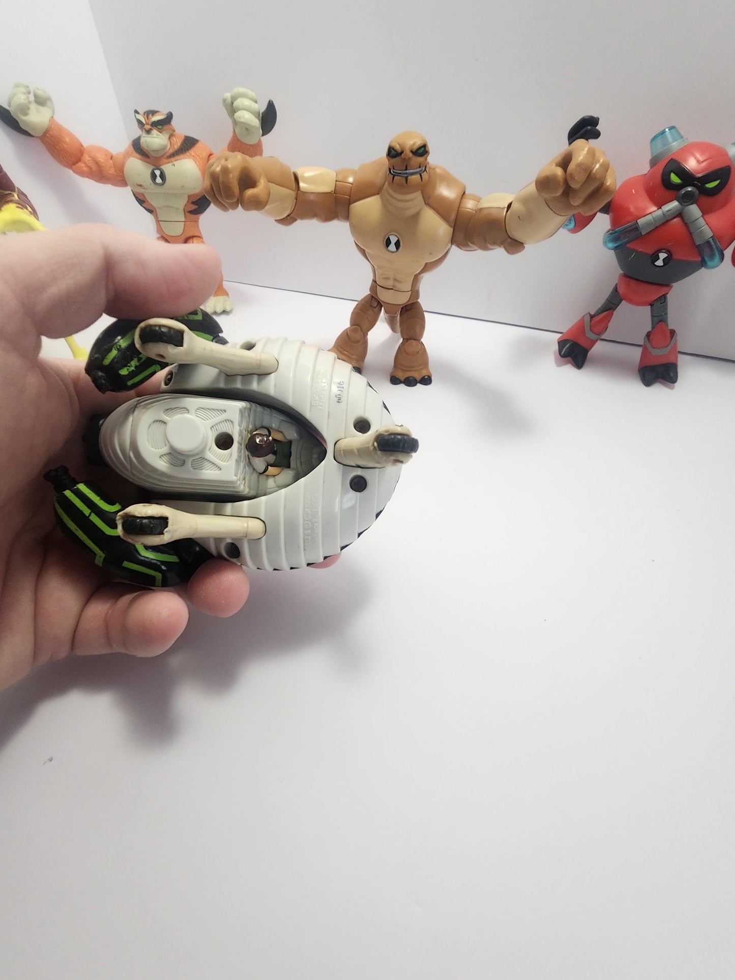 Ben 10 Playmates Action Figures Cartoon Network Toys - Ben 10 - Ben 10 Figures - Cartoon Network - Ben 10 Toys - Playmates Toys