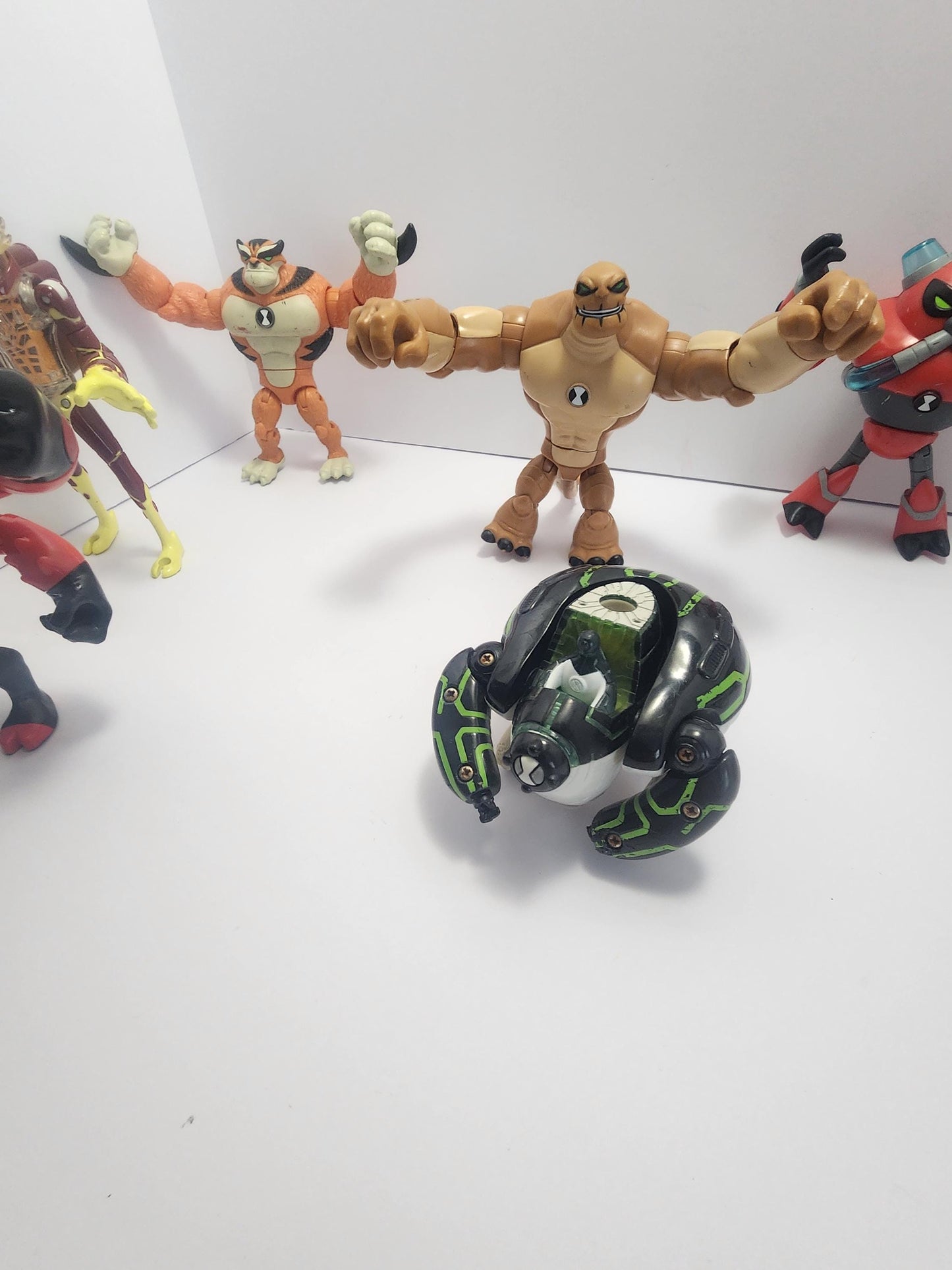 Ben 10 Playmates Action Figures Cartoon Network Toys - Ben 10 - Ben 10 Figures - Cartoon Network - Ben 10 Toys - Playmates Toys