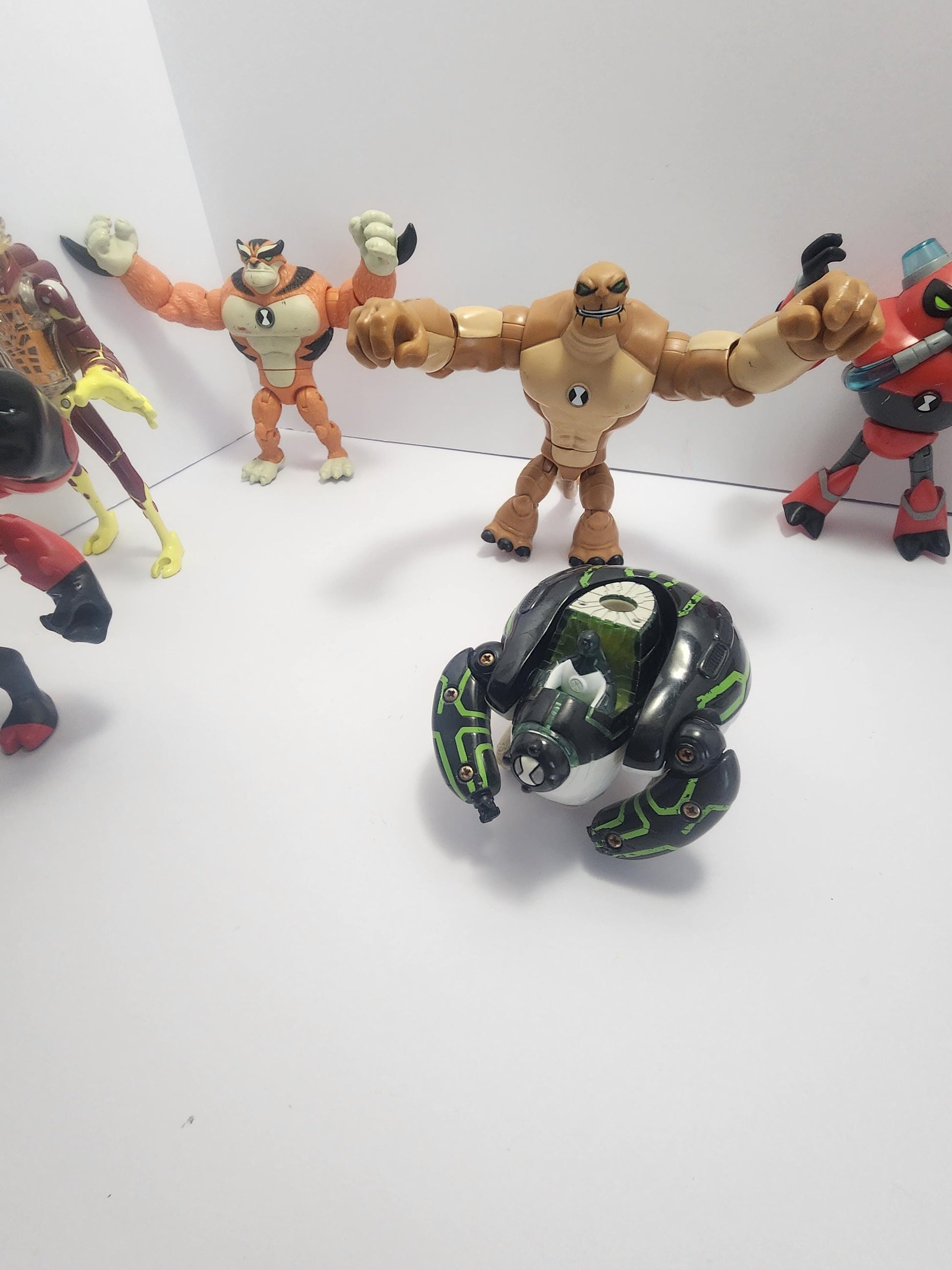 Ben 10 Playmates Action Figures Cartoon Network Toys - Ben 10 - Ben 10 Figures - Cartoon Network - Ben 10 Toys - Playmates Toys