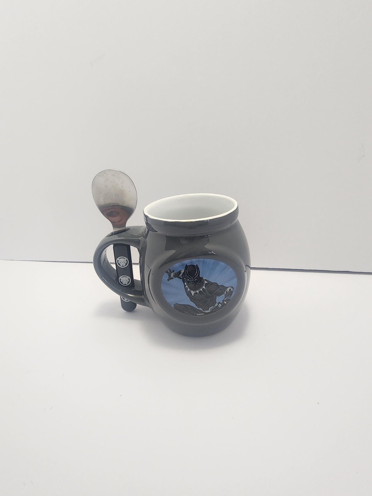 Black Panther Hot Chocolate Coffee Mug With Spoon - Marvel - Black Panther - Superheros- Hot Chocolate - Mugs - Coffee - Coffee Mugs