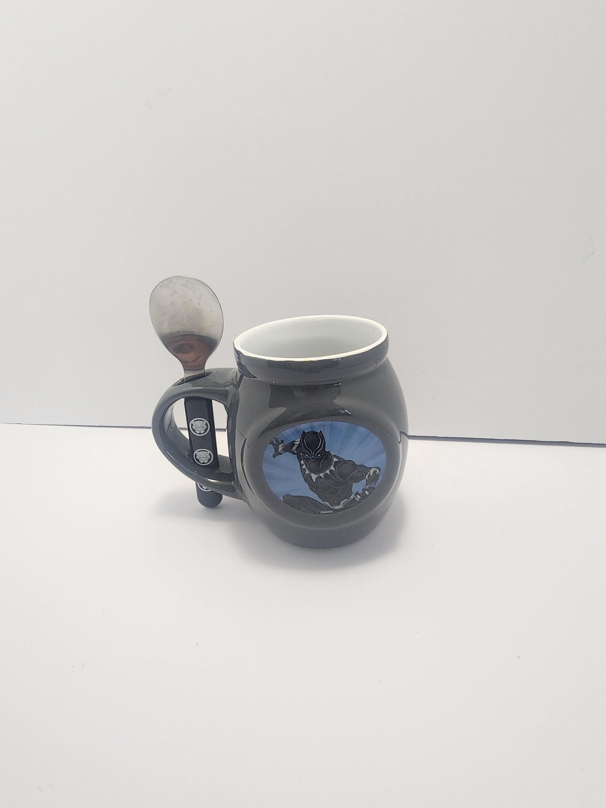 Black Panther Hot Chocolate Coffee Mug With Spoon - Marvel - Black Panther - Superheros- Hot Chocolate - Mugs - Coffee - Coffee Mugs