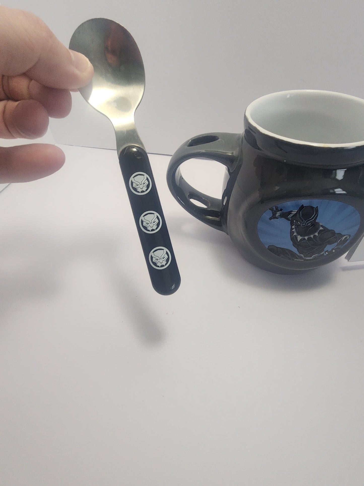 Black Panther Hot Chocolate Coffee Mug With Spoon - Marvel - Black Panther - Superheros- Hot Chocolate - Mugs - Coffee - Coffee Mugs