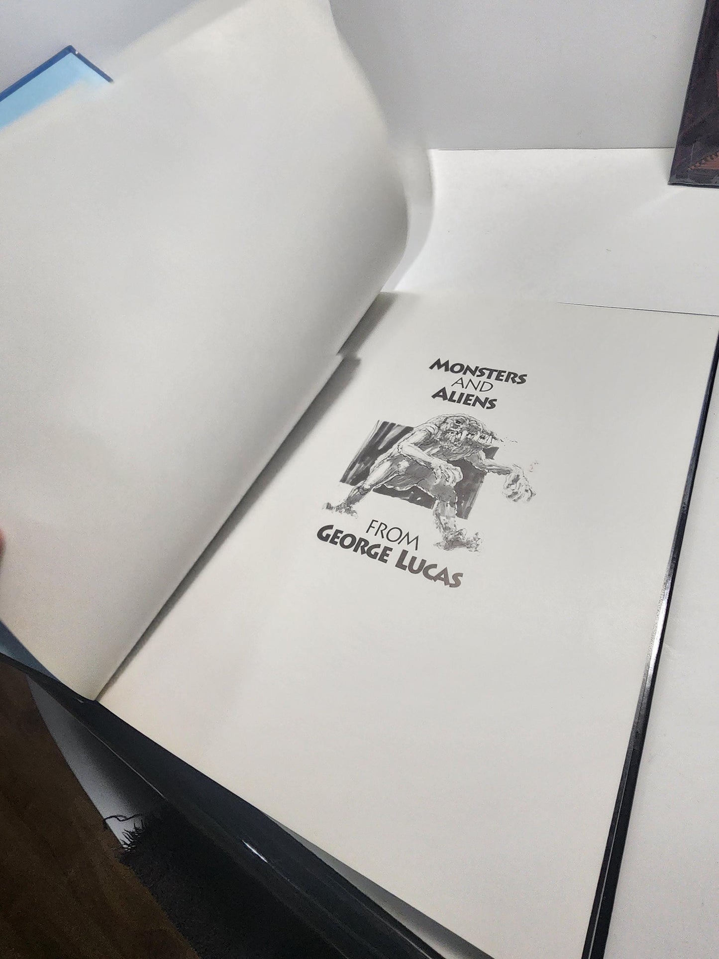 1993 Monsters & Aliens By George Lucas - Books - Vintage Books - Monsters - Aliens - George Lucas - Children's Books - Science Fiction