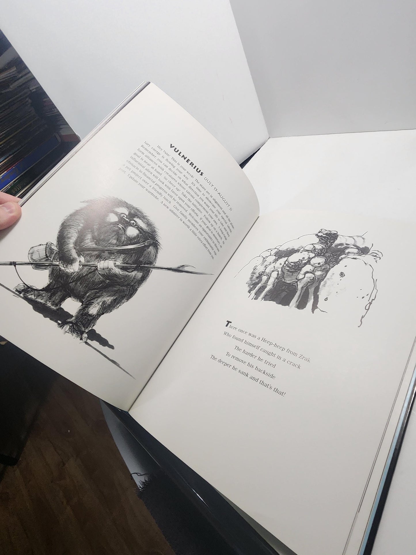 1993 Monsters & Aliens By George Lucas - Books - Vintage Books - Monsters - Aliens - George Lucas - Children's Books - Science Fiction