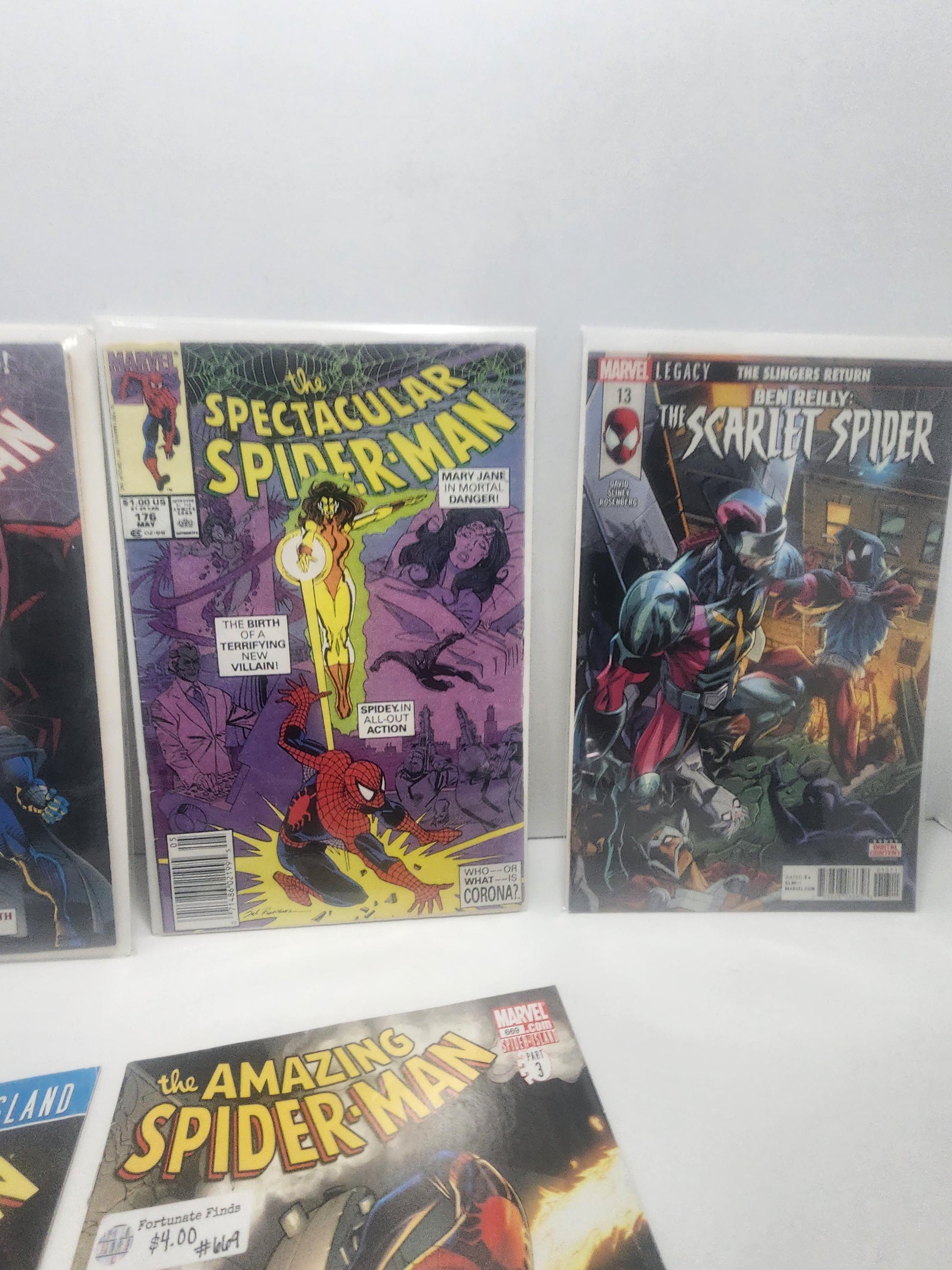 The Spectacular Spiderman Marvel Comics LOT of 5 - Comics - ComicBooks - Marvel - Marvel Comics - Amazing Spiderman - Spectacular Spiderman