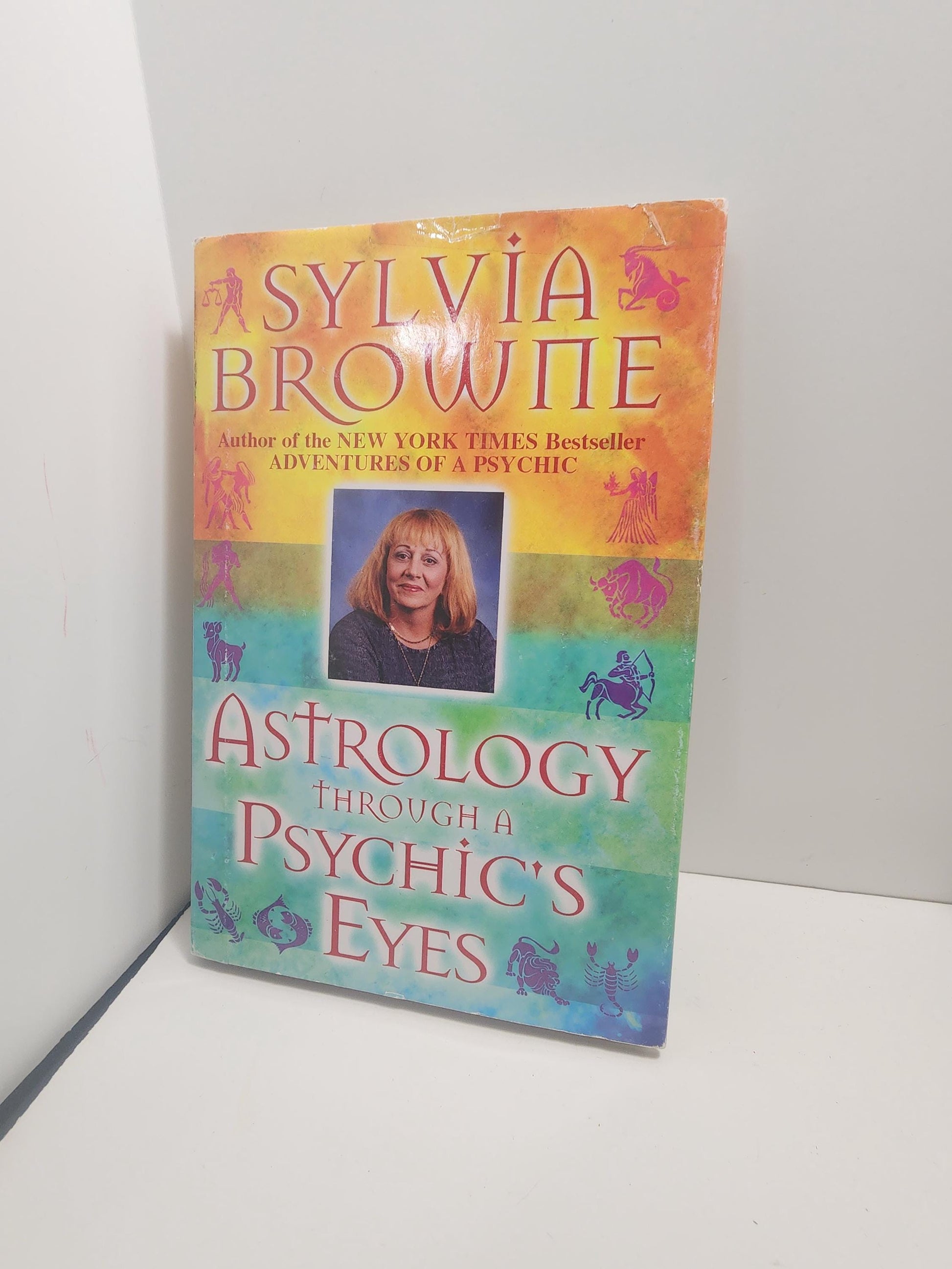 Astrology Through A Psychics Eye By Slyvia Brownie - Astrology - Astrology Books - Books - Psychic - Psychic Books - Psychic Gifts - Gifts