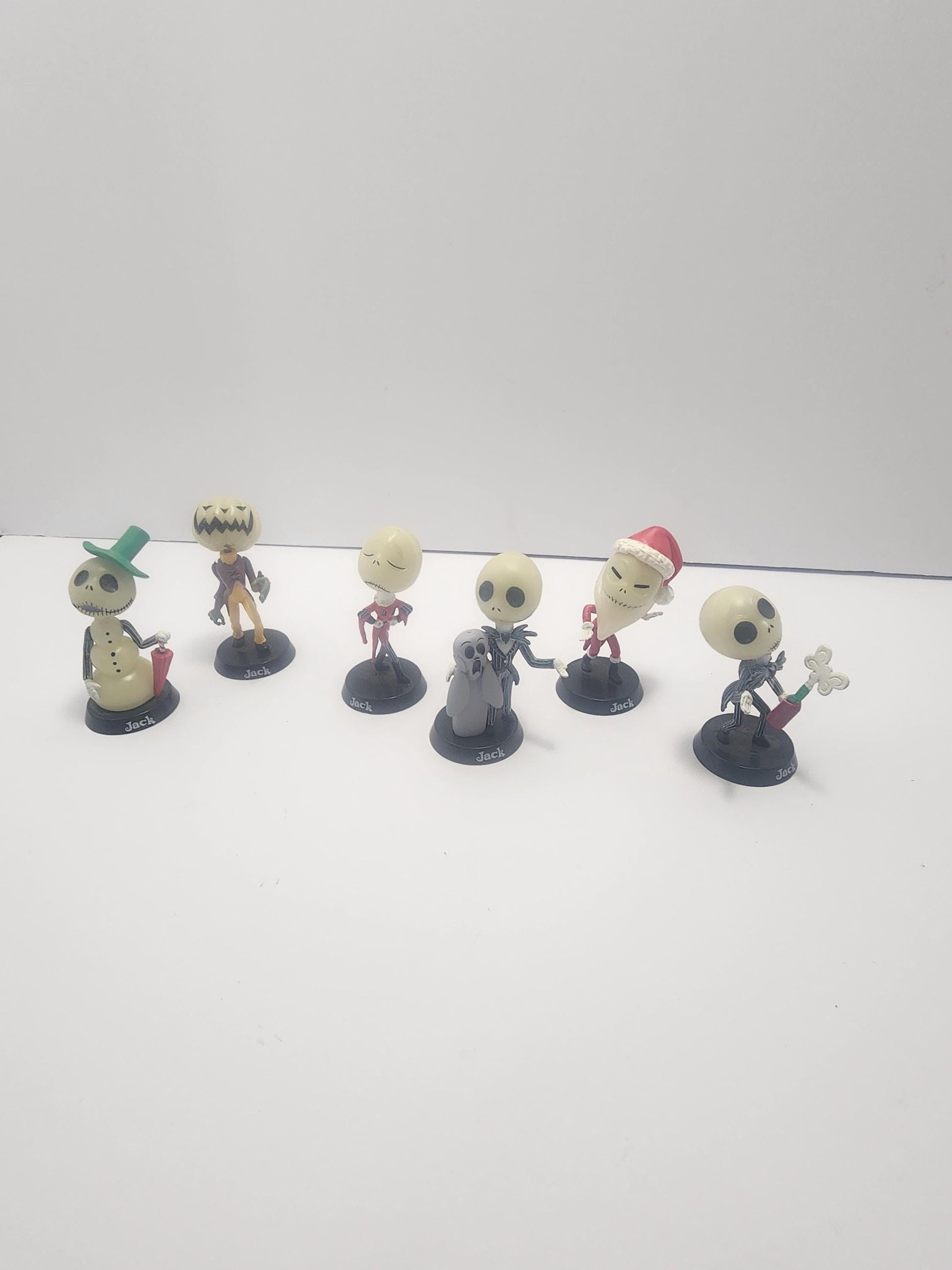 Tim Burtons The Nightmare Before Christmas Jack Skellington Figures LOT Of 6 - Tim Burton - Jack Skellington - Disney - Disney Figures