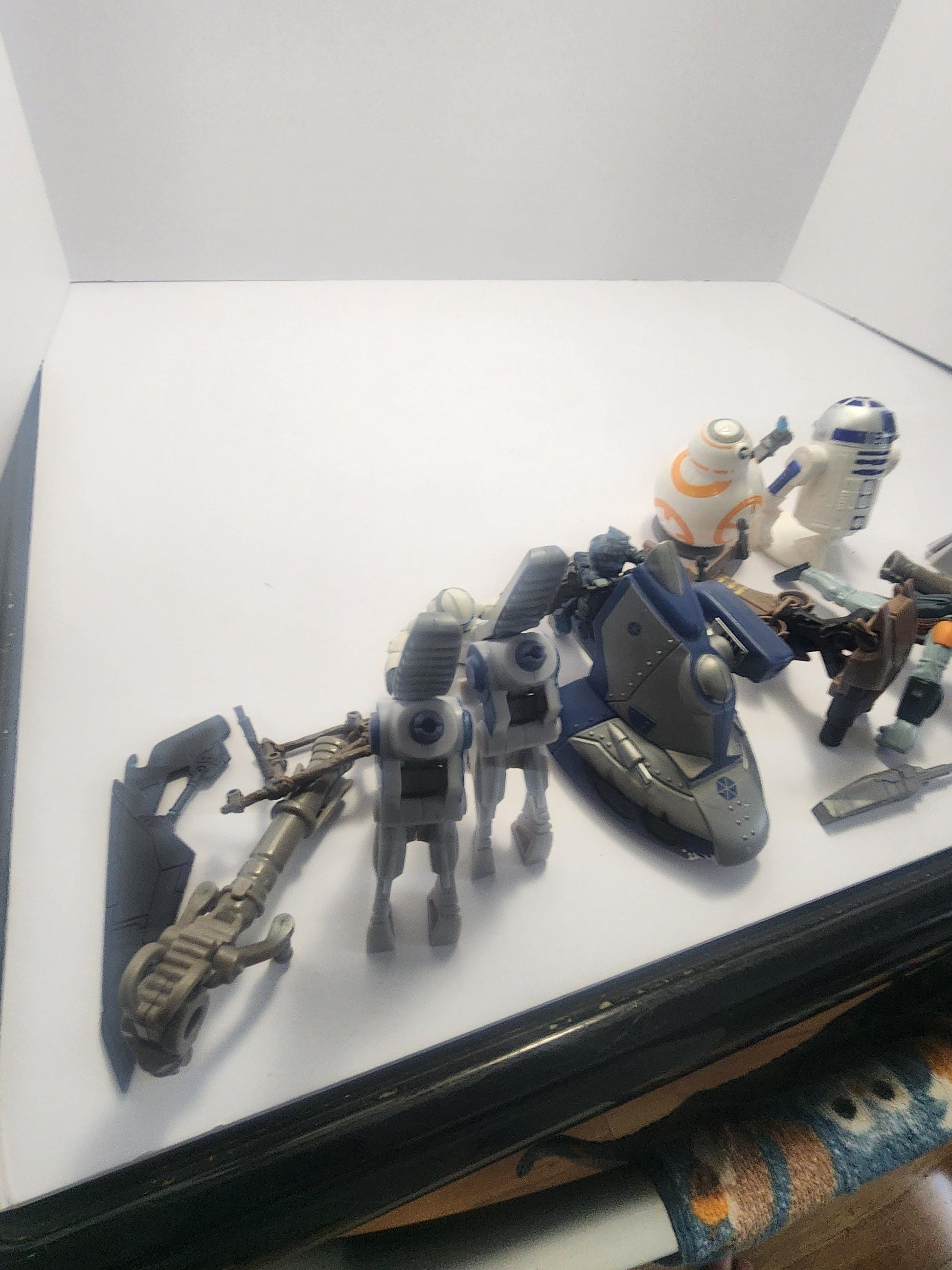2000s Star Wars Action Figures LOTS - Anakin Skywalker - Azure Angel - Federation AAT Armored Assault Tank - Action Figures - Star Wars Toys