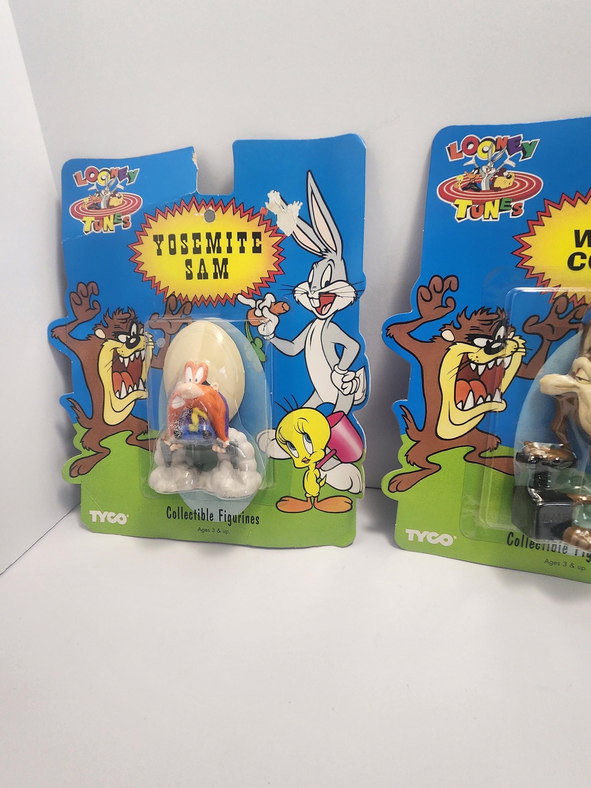 1994 Tyco Warner Brothers Collectable Figures Yosemite Sam Wile E Coyote - Looney Tunes - Looney Toons - Warner Brothers - Tyco - Tyco Toys